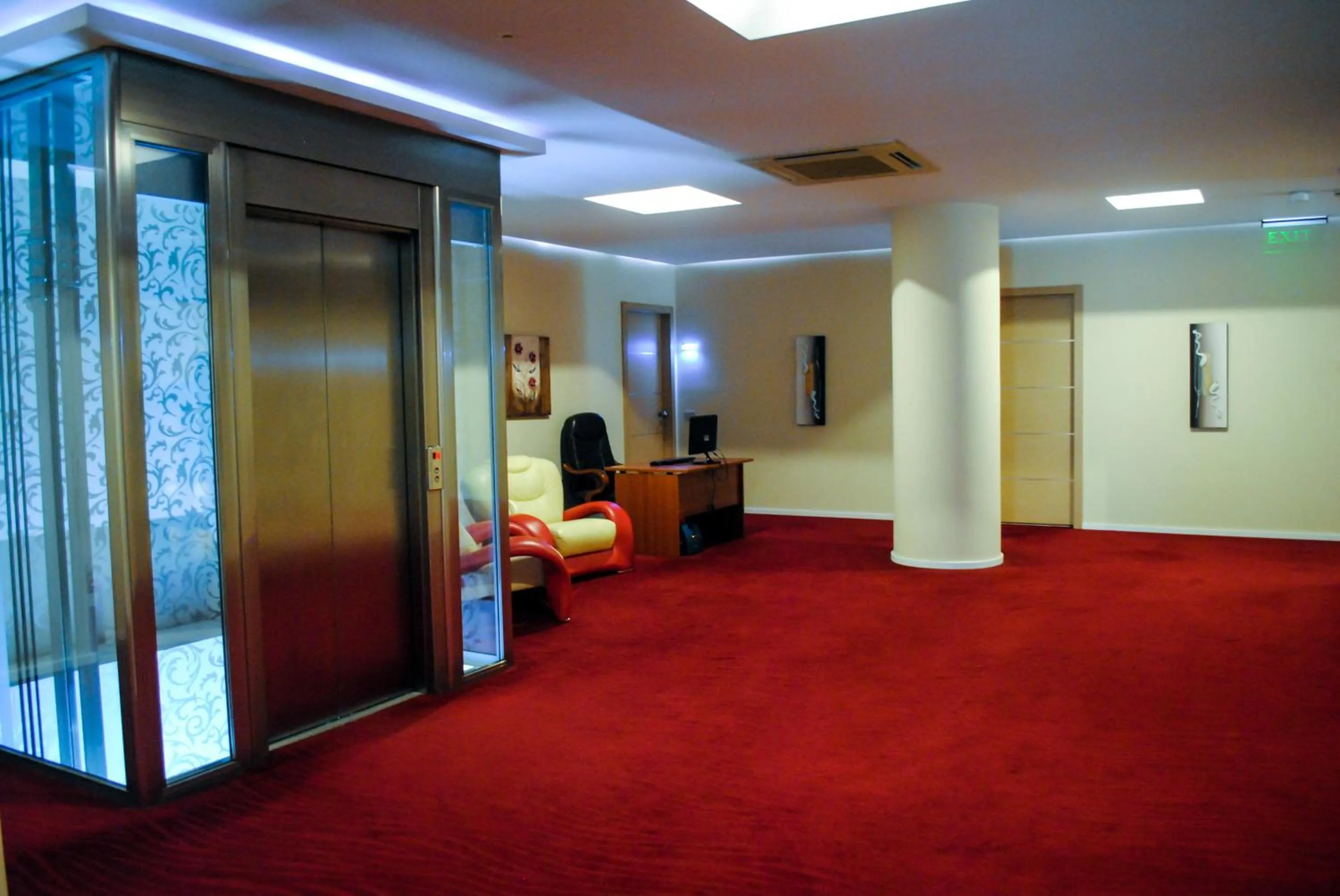 Property building in Sky 2 Hotel Tirana