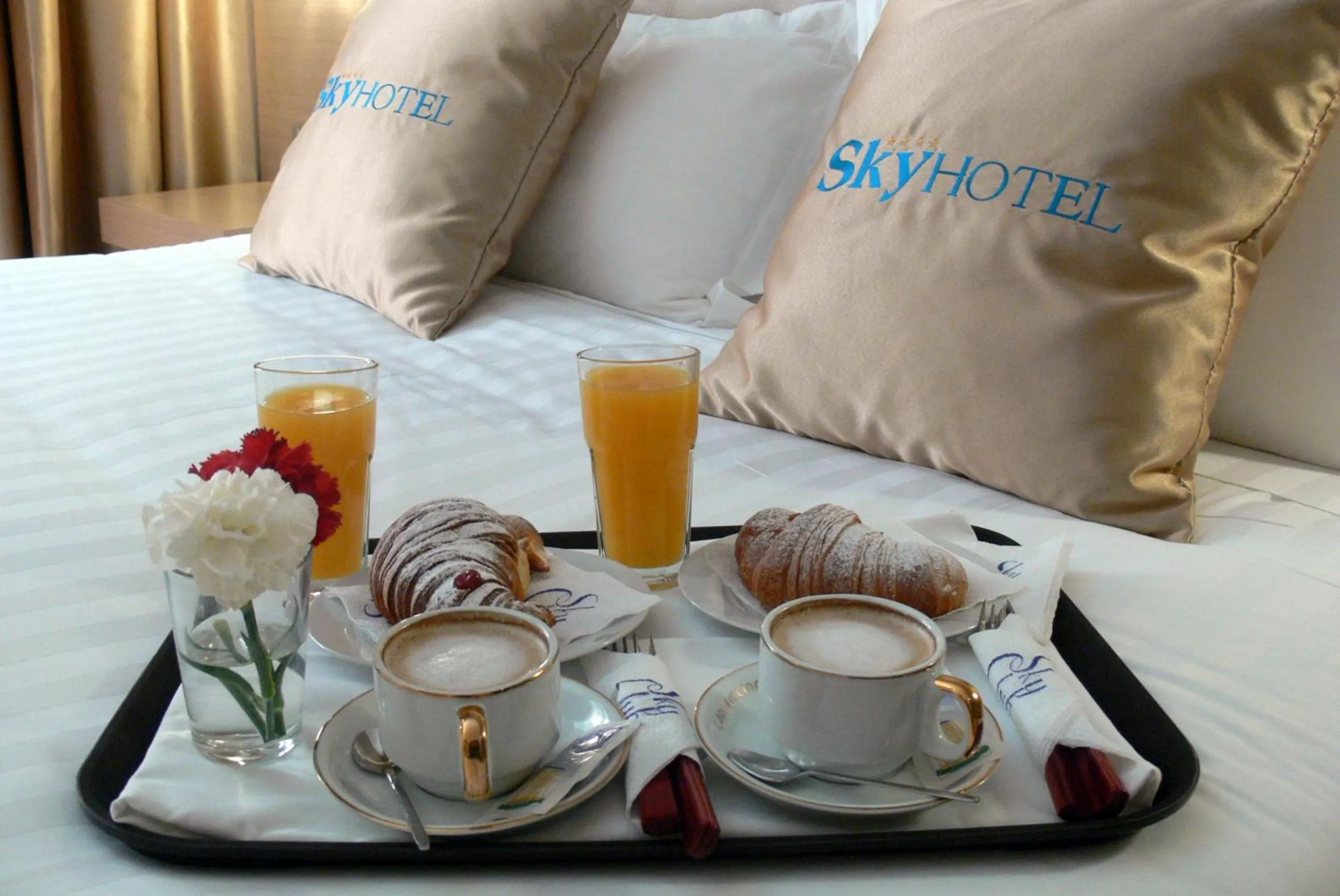 Bed in Sky 2 Hotel Tirana