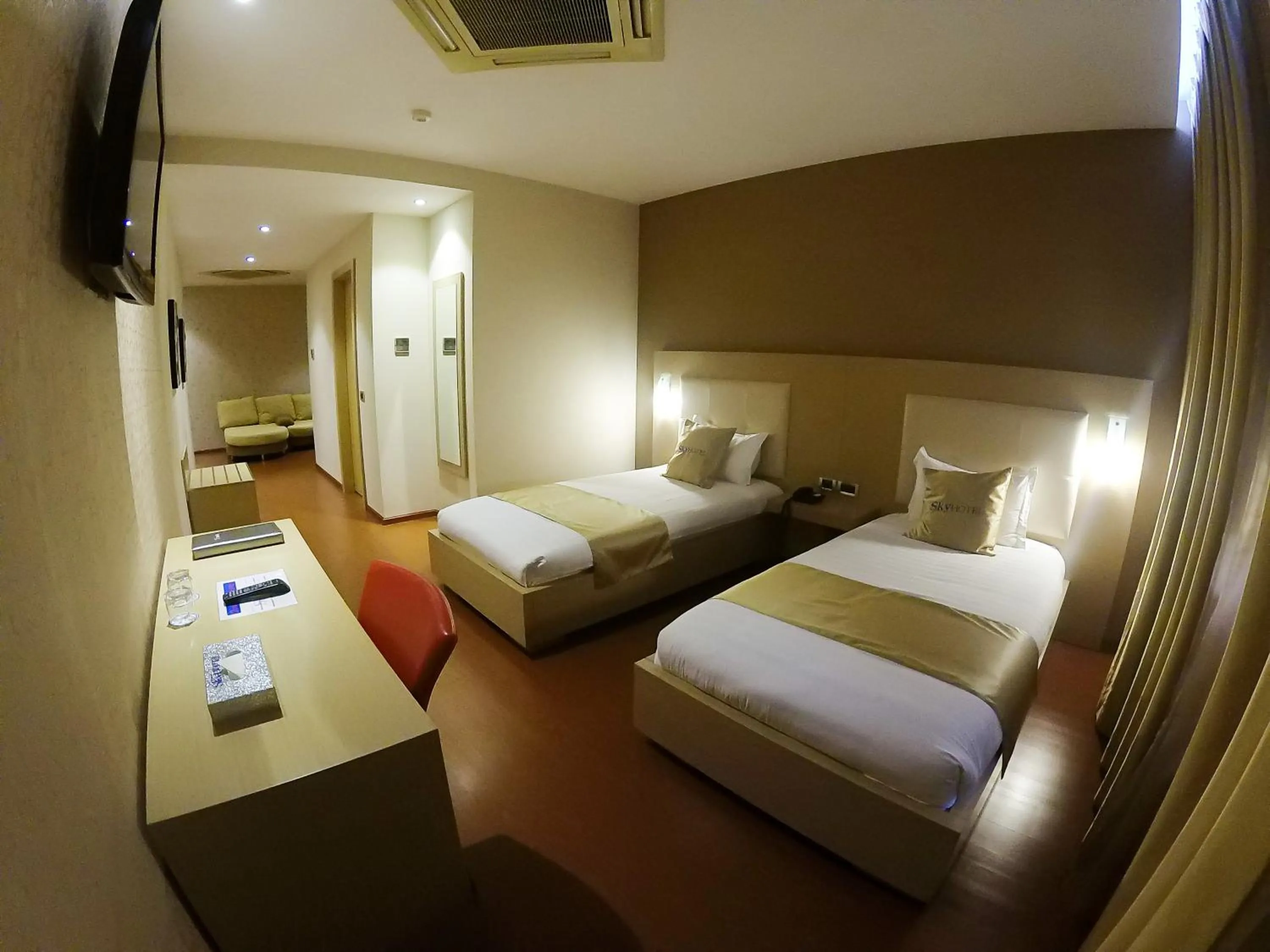 Bed in Sky 2 Hotel Tirana