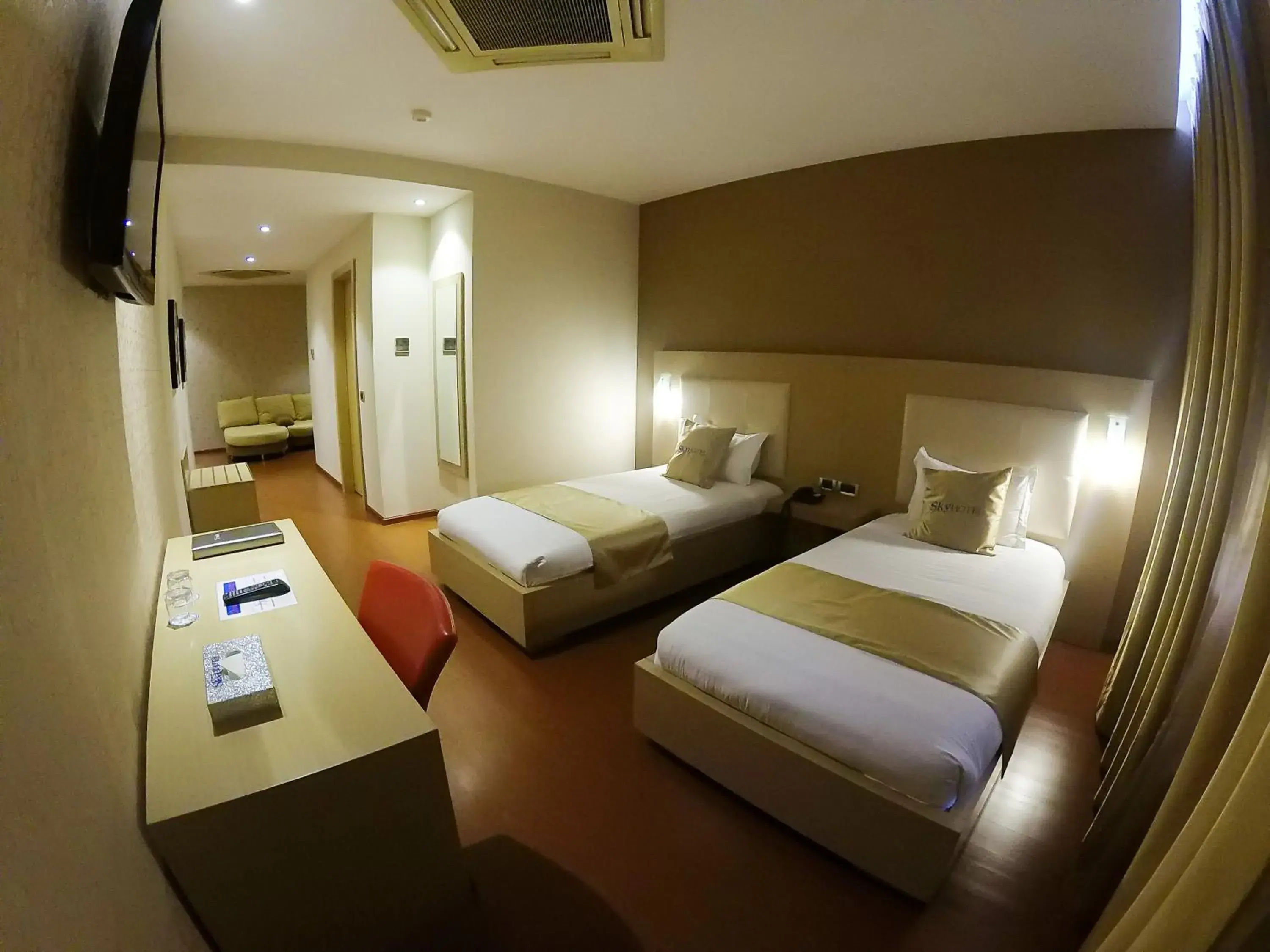 Bedroom, Bed in Sky 2 Hotel Tirana Bedroom, Bed in Sky 2 Hotel Tirana