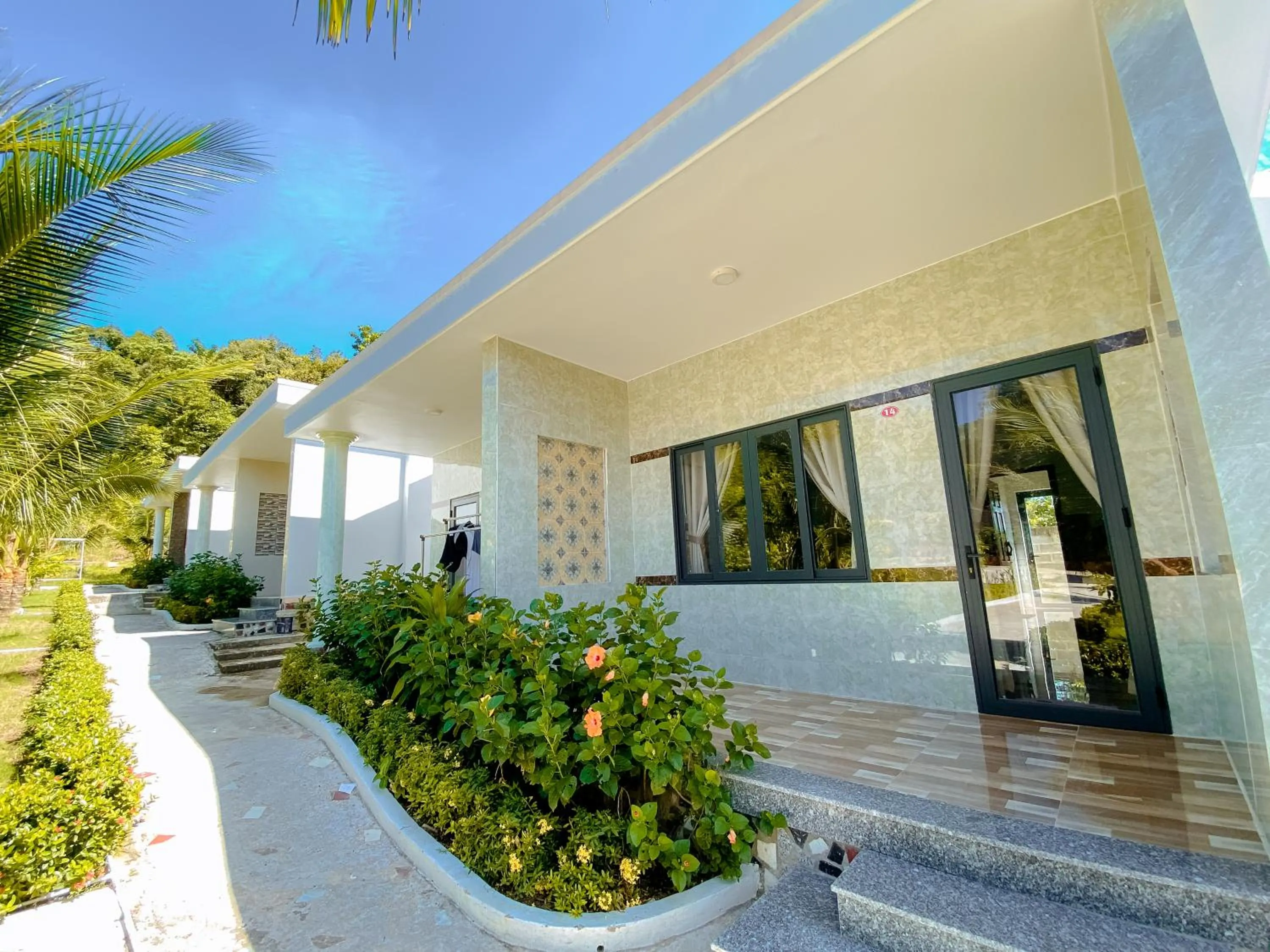 Day in Phu My Hung Bungalow