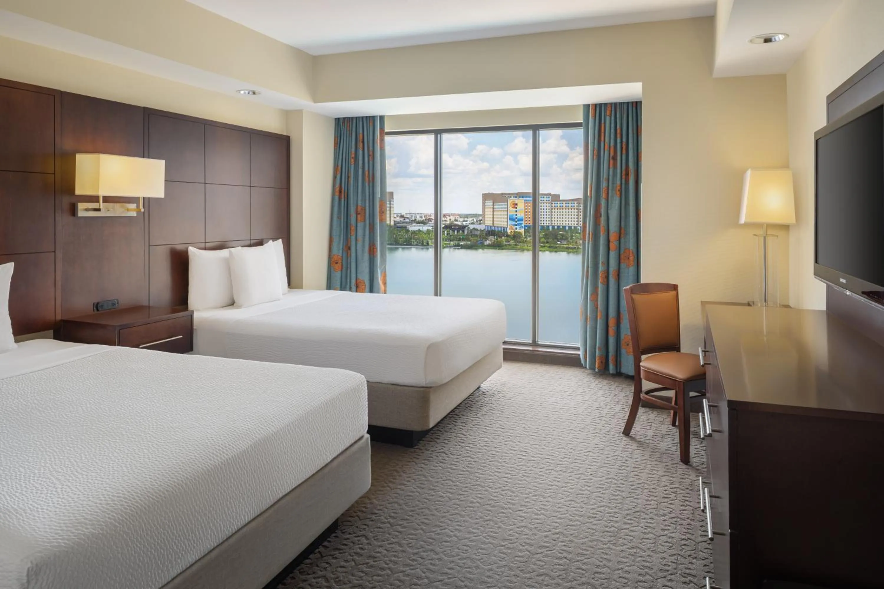 Bed in Ramada Plaza by Wyndham Orlando Resort & Suites Intl Drive - Newly Renovated!