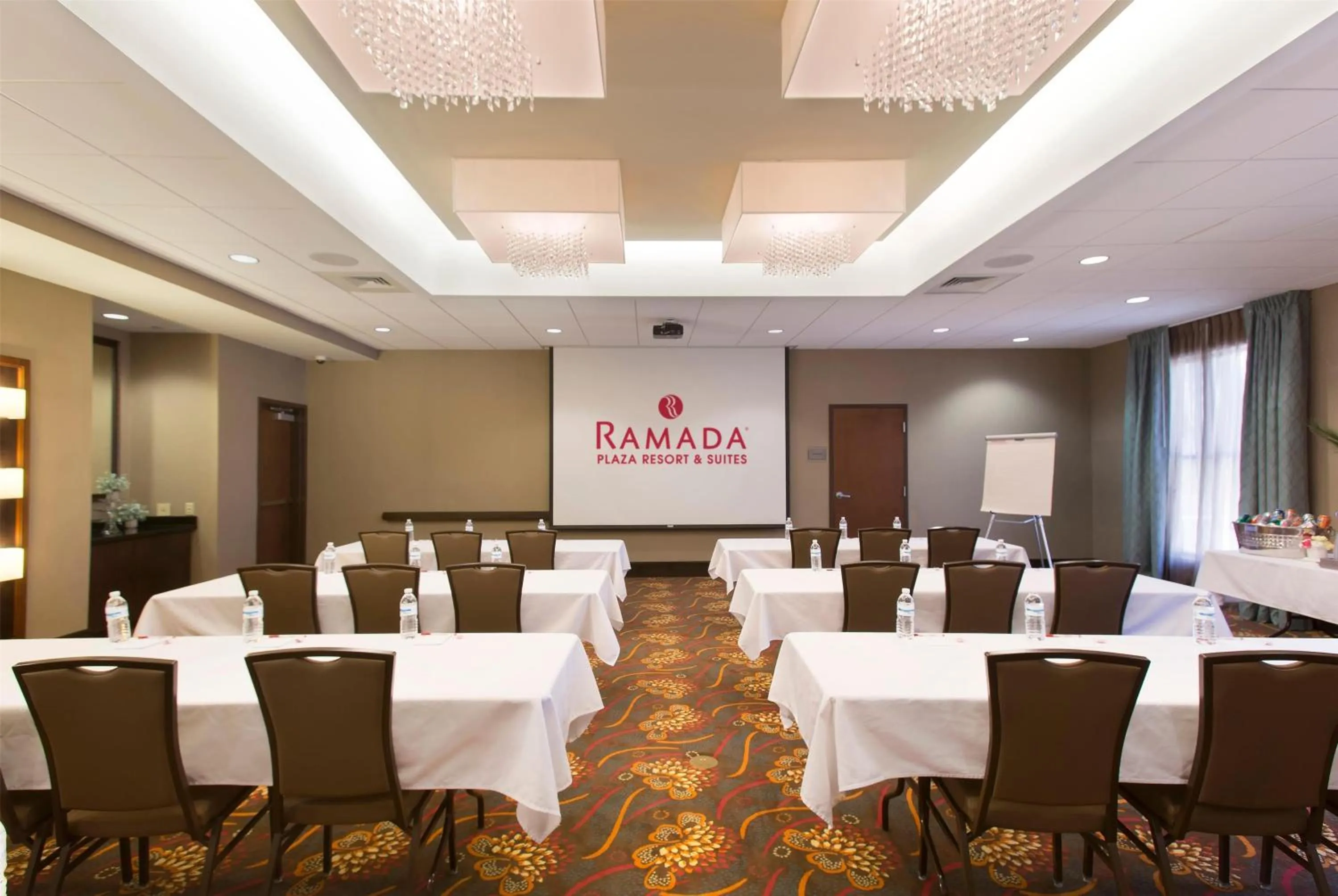 Meeting/conference room in Ramada Plaza by Wyndham Orlando Resort & Suites Intl Drive - Newly Renovated!