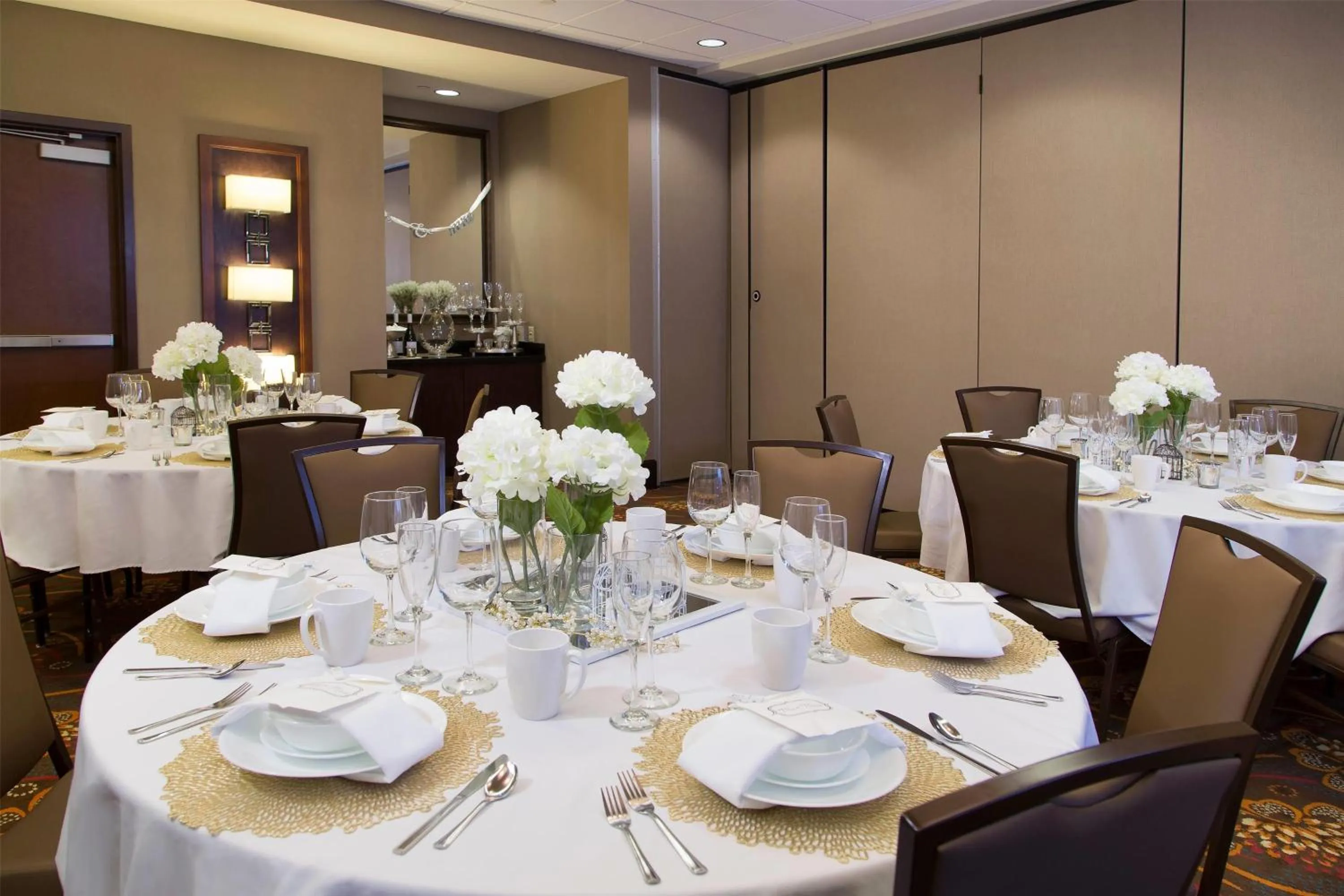 Meeting/conference room in Ramada Plaza by Wyndham Orlando Resort & Suites Intl Drive - Newly Renovated!