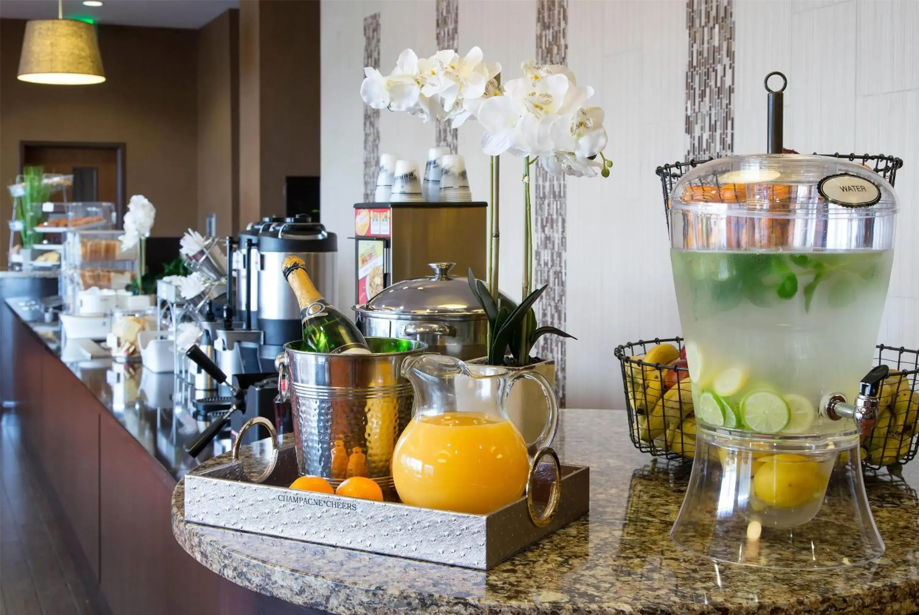 Restaurant/places to eat in Ramada Plaza by Wyndham Orlando Resort & Suites Intl Drive - Newly Renovated! Restaurant/places to eat in Ramada Plaza by Wyndham Orlando Resort & Suites Intl Drive - Newly Renovated!