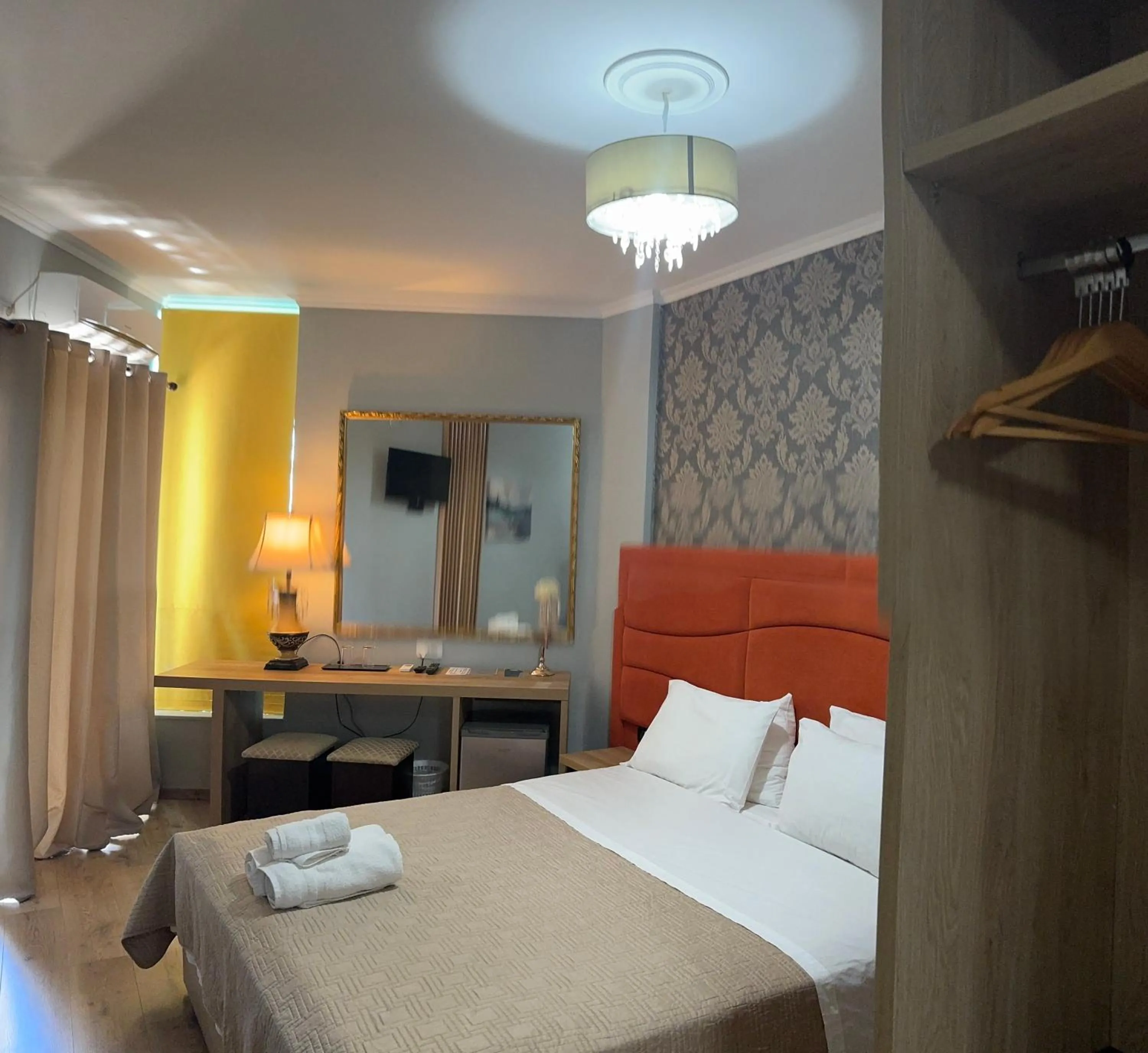 Bed in Hotel Royal Saranda