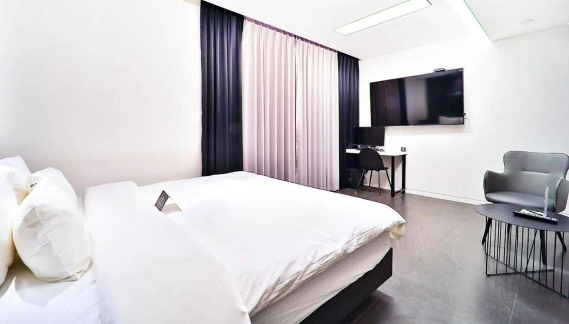 TV and multimedia, Bed in Zam 101