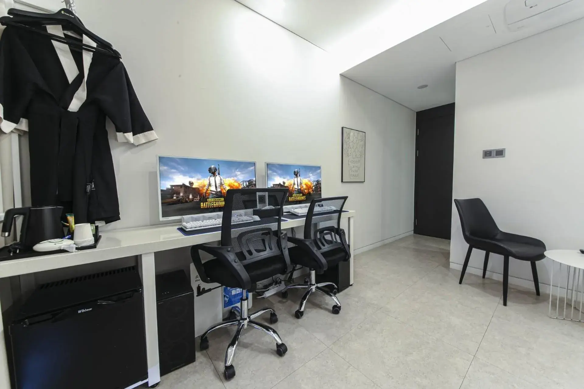 Property building in Zam 101 Property building in Zam 101