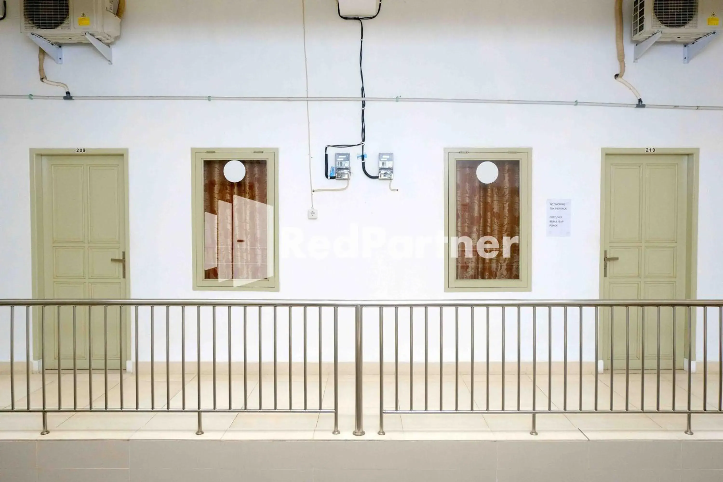 Property building in Fortuner Homestay Syariah Makassar Mitra RedDoorz Property building in Fortuner Homestay Syariah Makassar Mitra RedDoorz