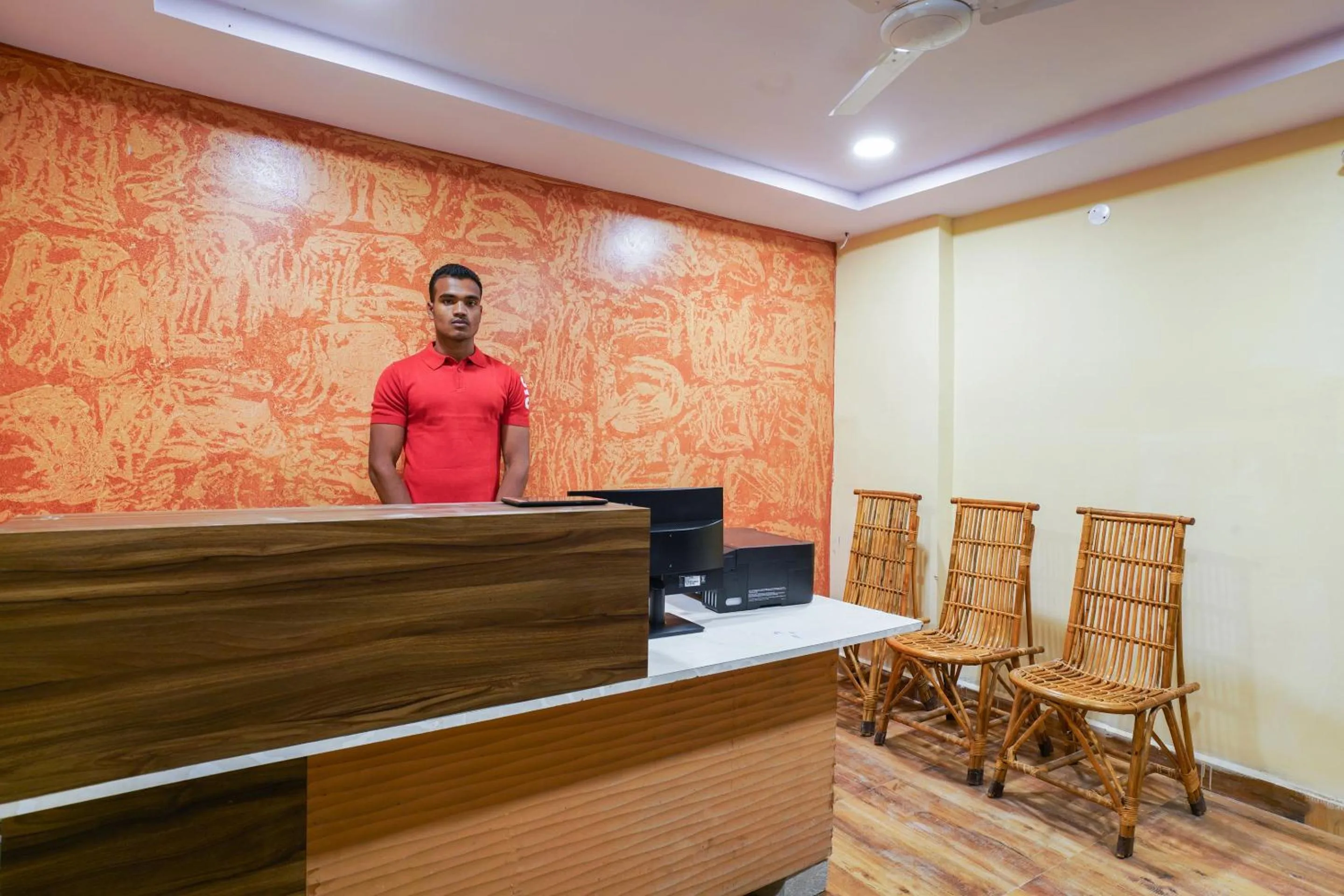 Lobby or reception in Hotel O R Square Stay Near LB Nagar Metro