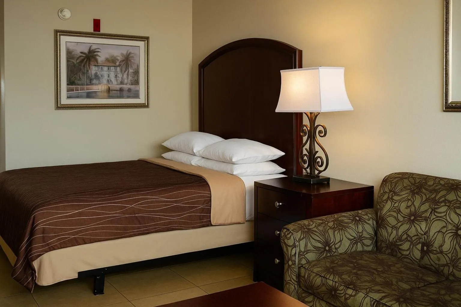 Photo of the whole room, Bed in Serena Inn