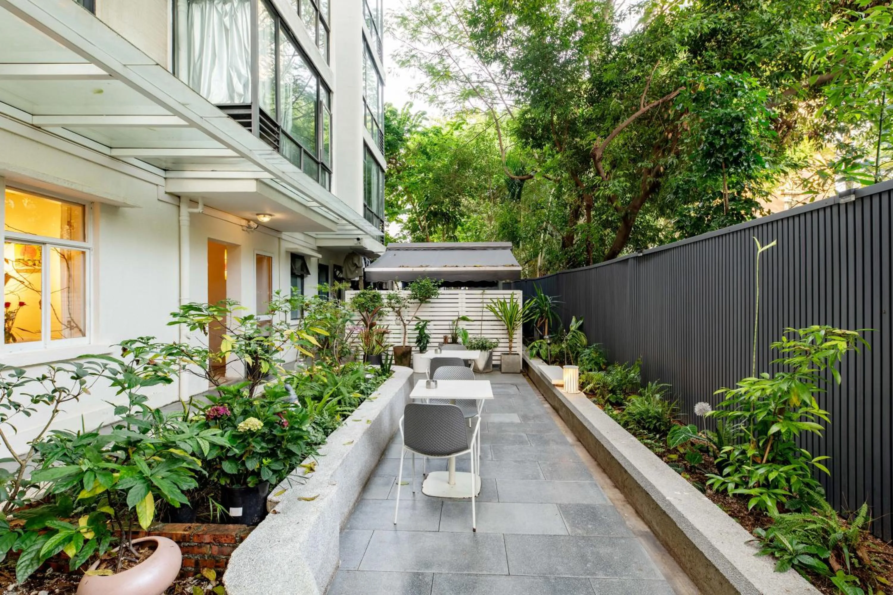 Garden in Shenzhen Loft Youth Hostel