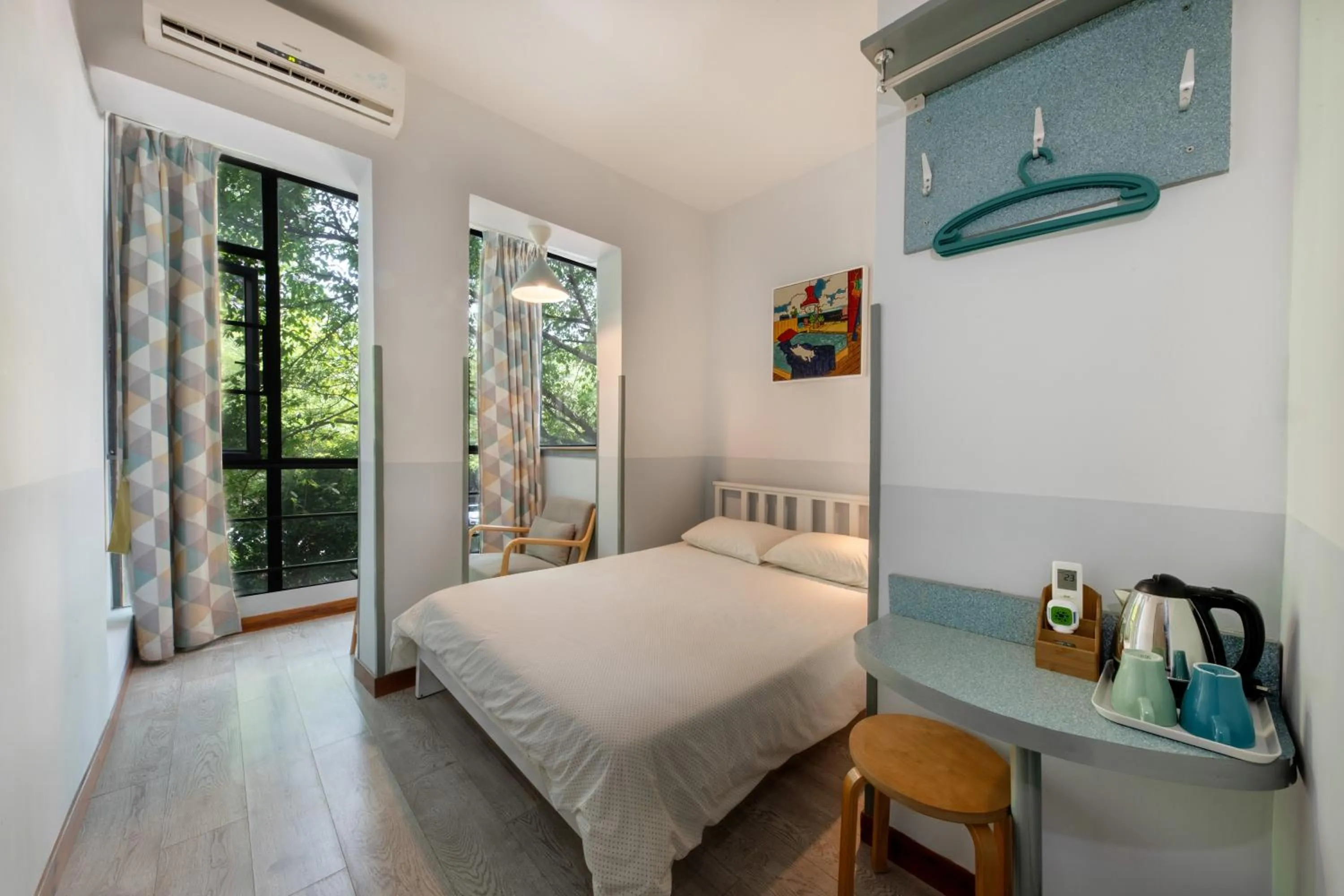 Bed in Shenzhen Loft Youth Hostel