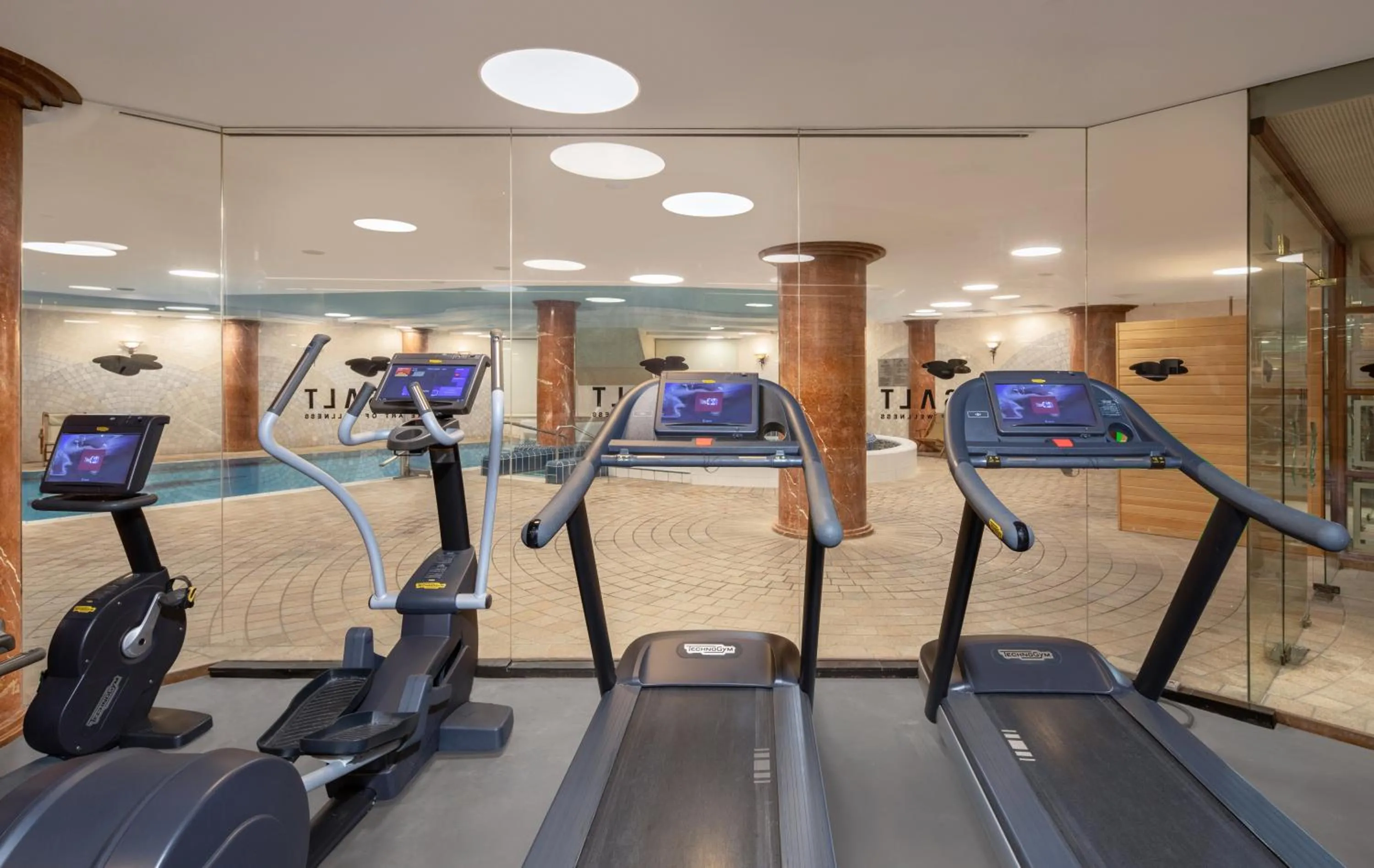 Fitness centre/facilities in Gai Beach Hotel