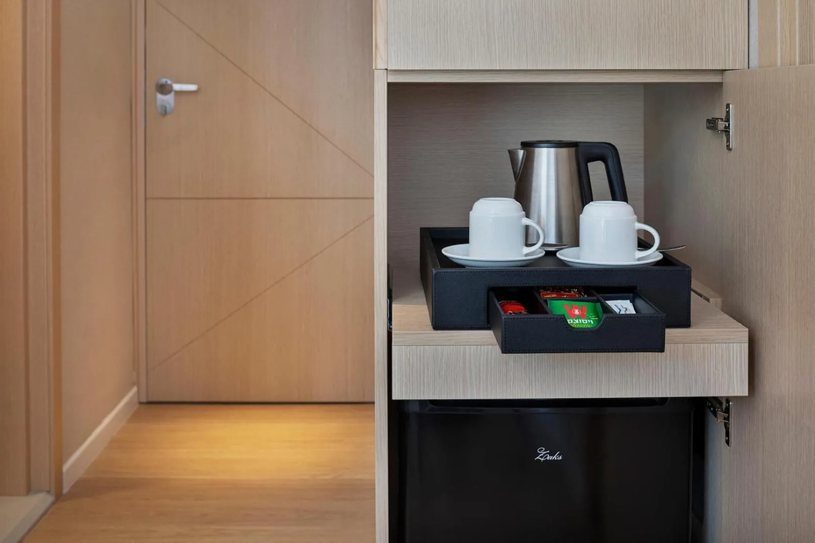 Coffee/tea facilities in Gai Beach Hotel