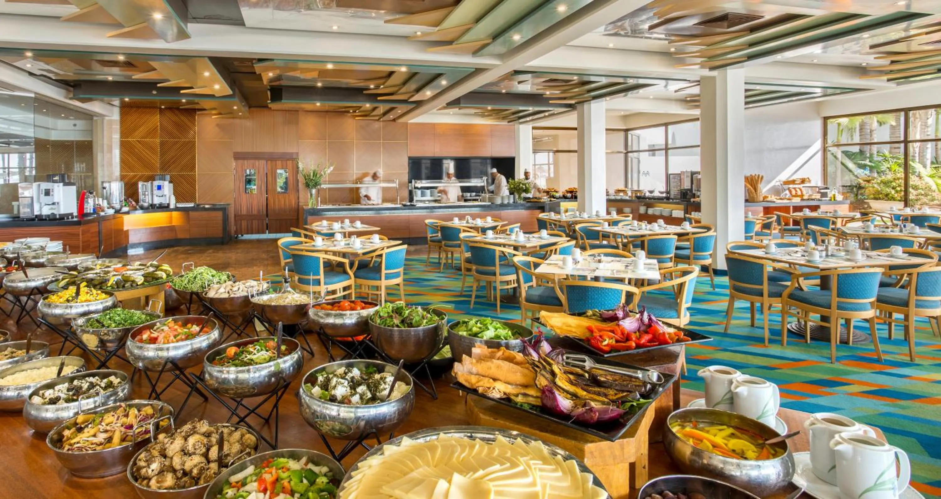 Restaurant/places to eat in Gai Beach Hotel