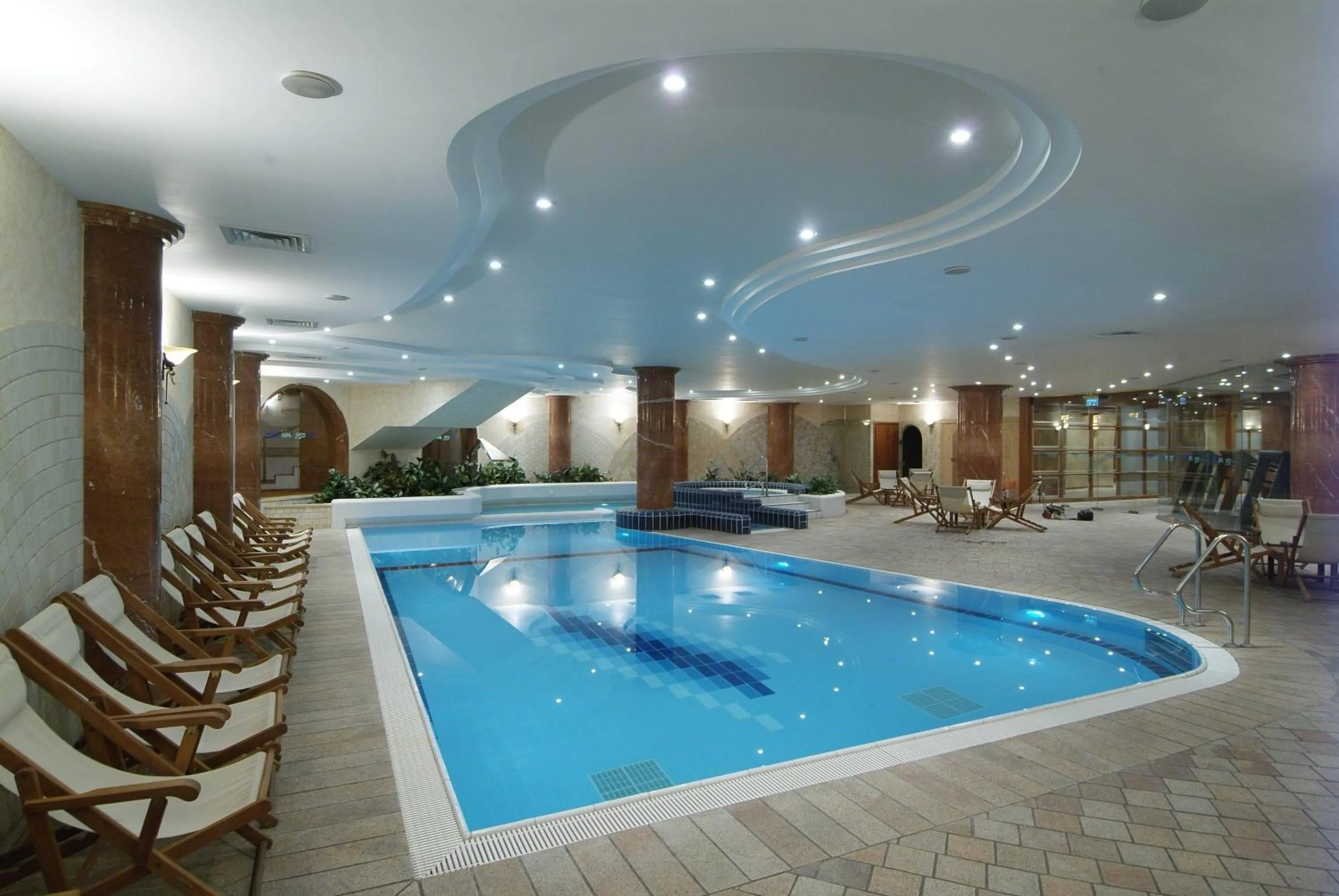 Hot Spring Bath in Gai Beach Hotel