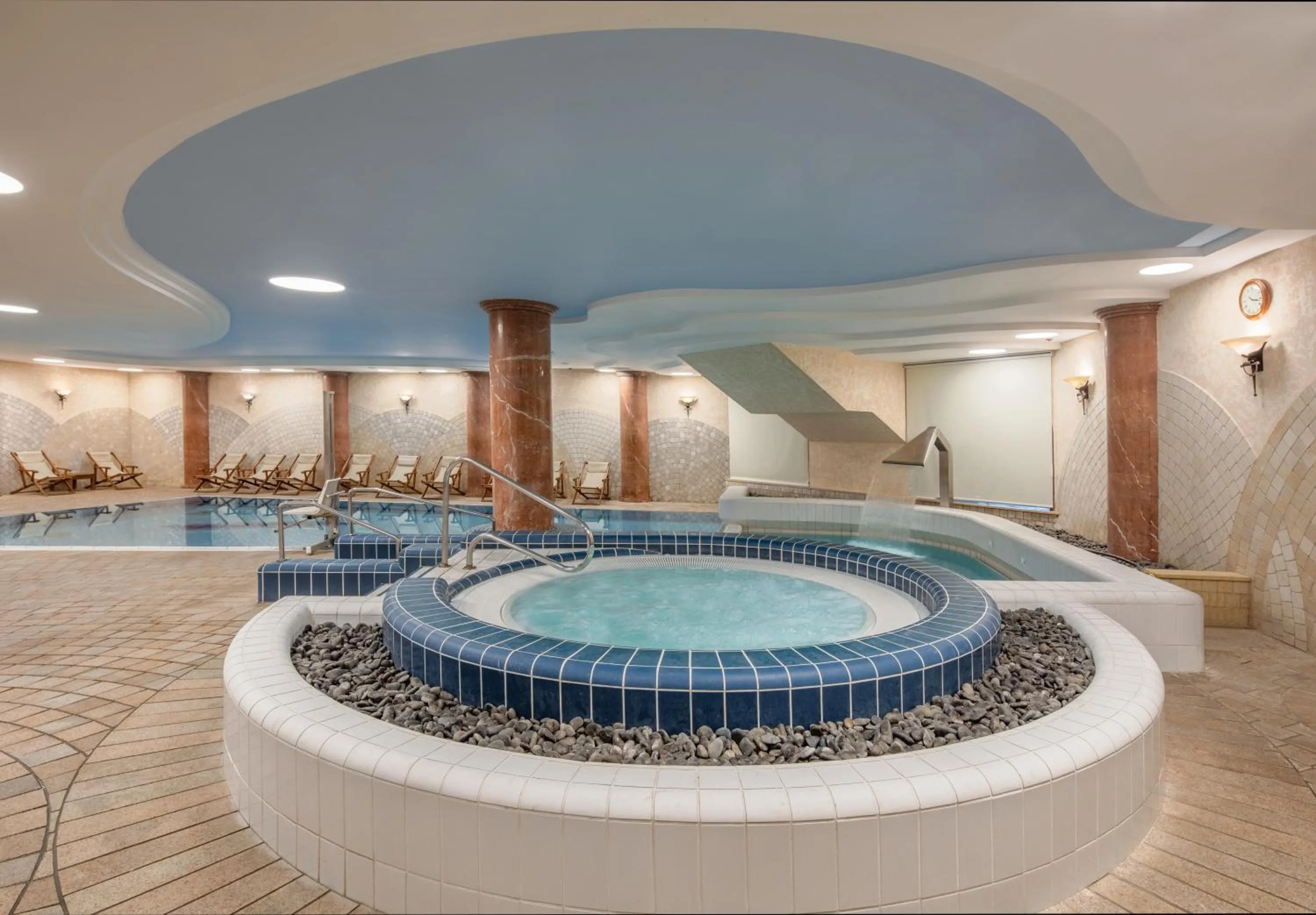 Spa and wellness centre/facilities in Gai Beach Hotel