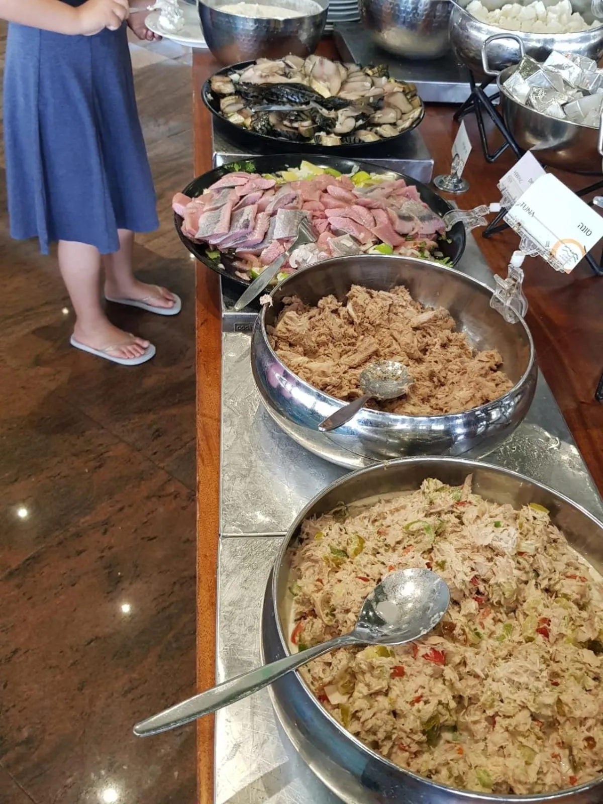 Food and drinks in Gai Beach Hotel