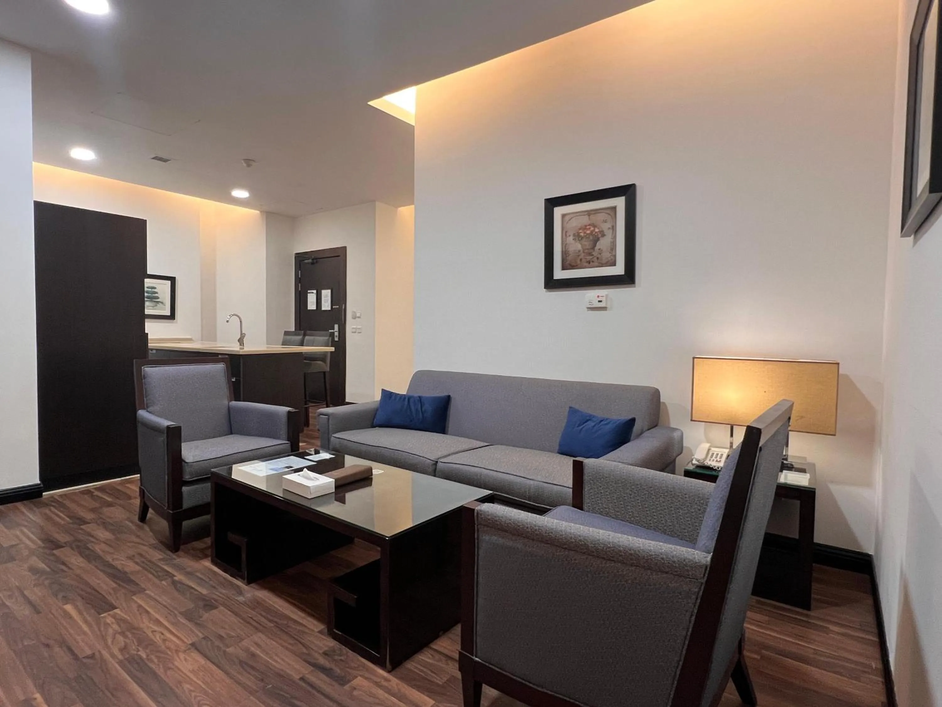 Living room in Zara Continental Hotel