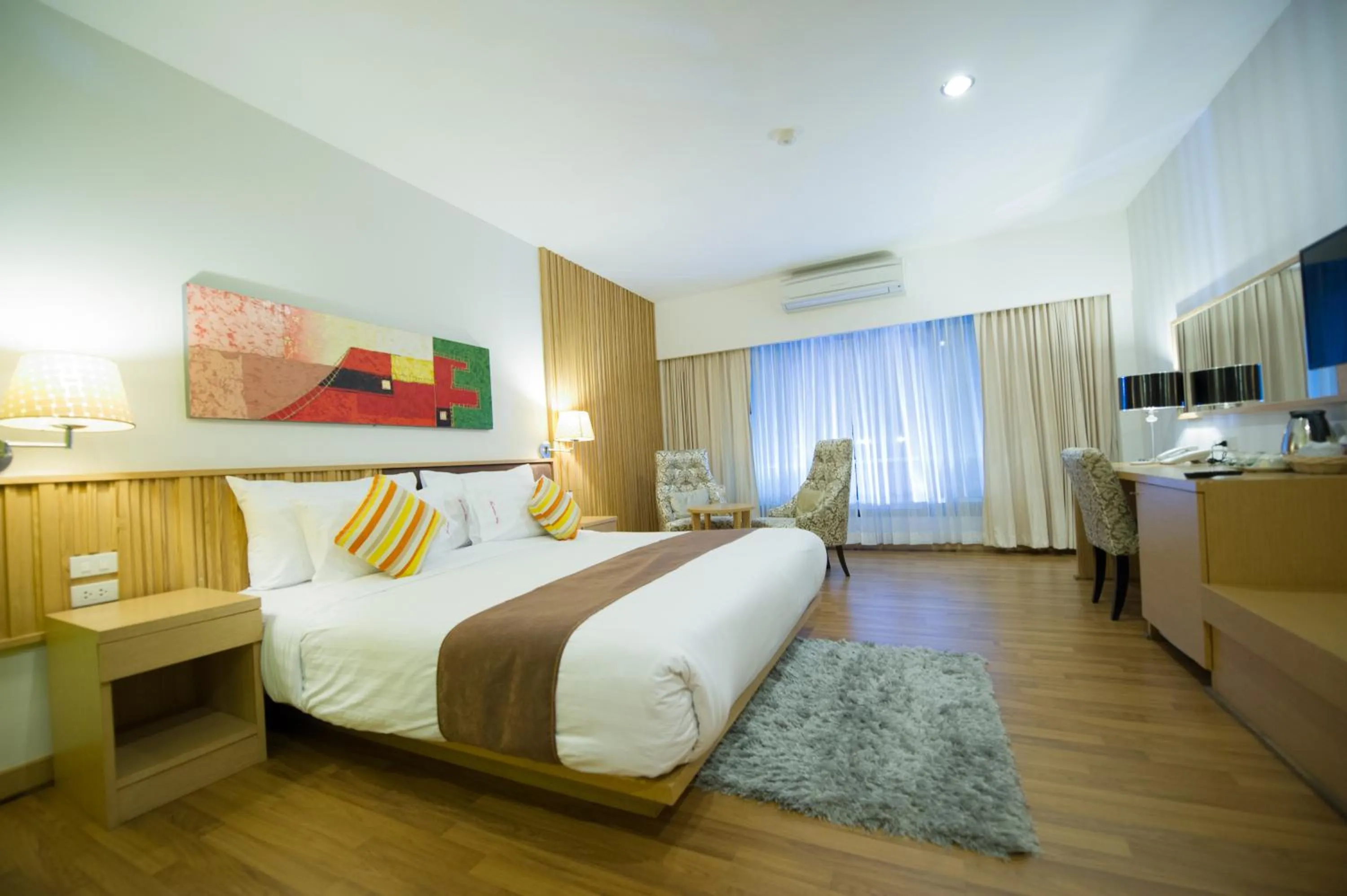 Photo of the whole room, Bed in Mamaison Hotel