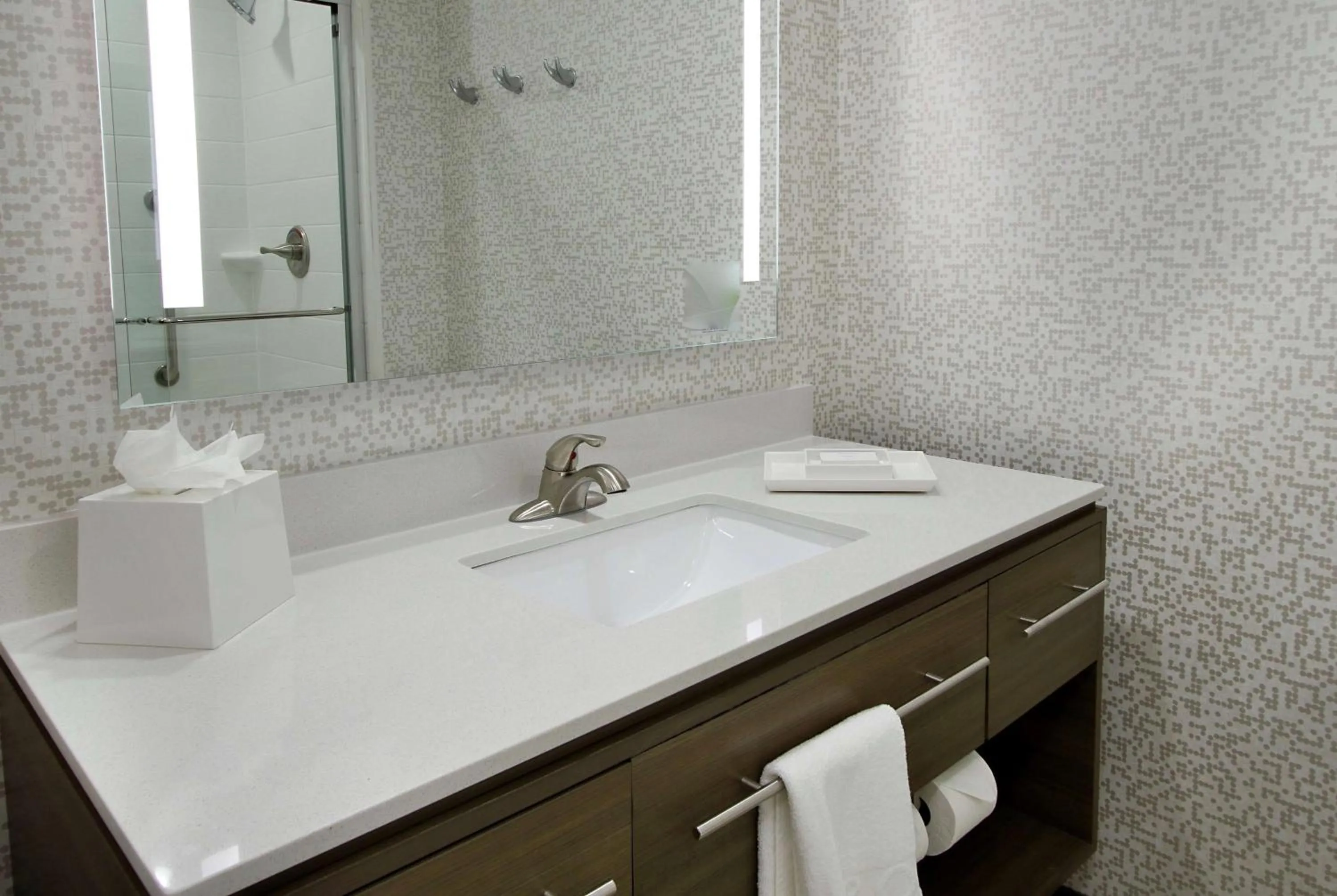 Bathroom in Days Inn by Wyndham Beaumont West I-10 Walden