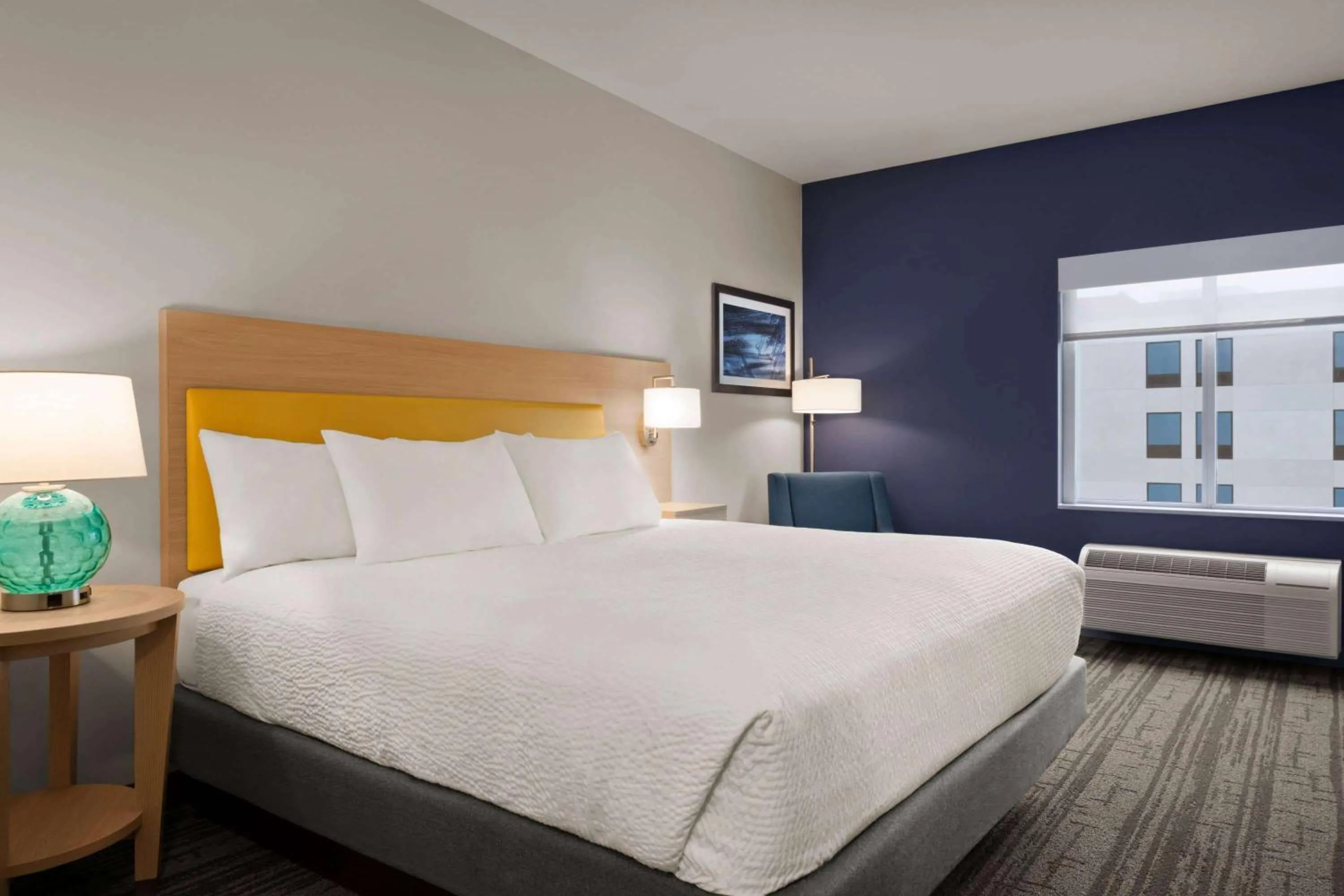 Photo of the whole room, Bed in Days Inn by Wyndham Beaumont West I-10 Walden