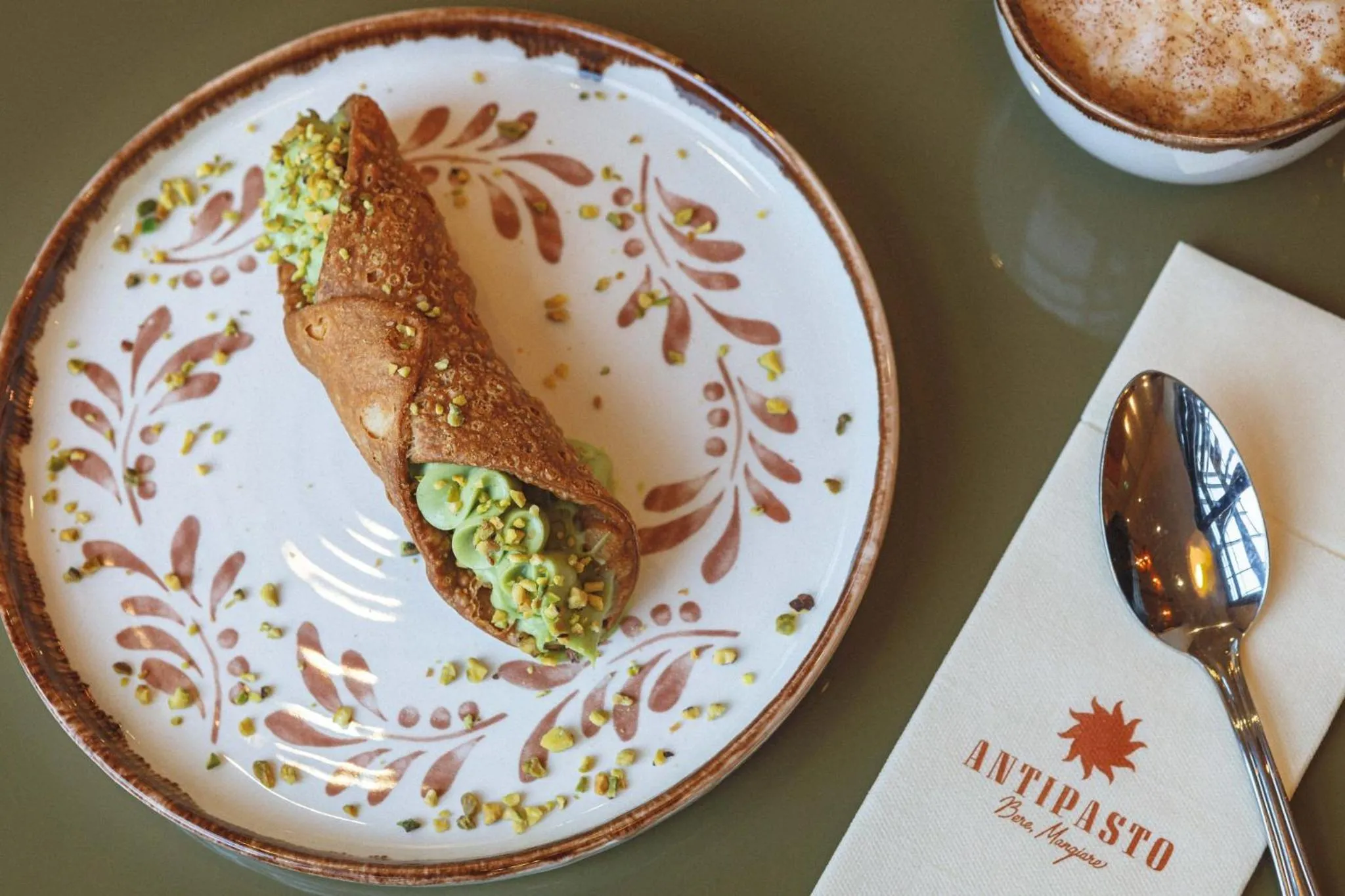 Restaurant/places to eat in Crowne Plaza Lyon - Cité Internationale