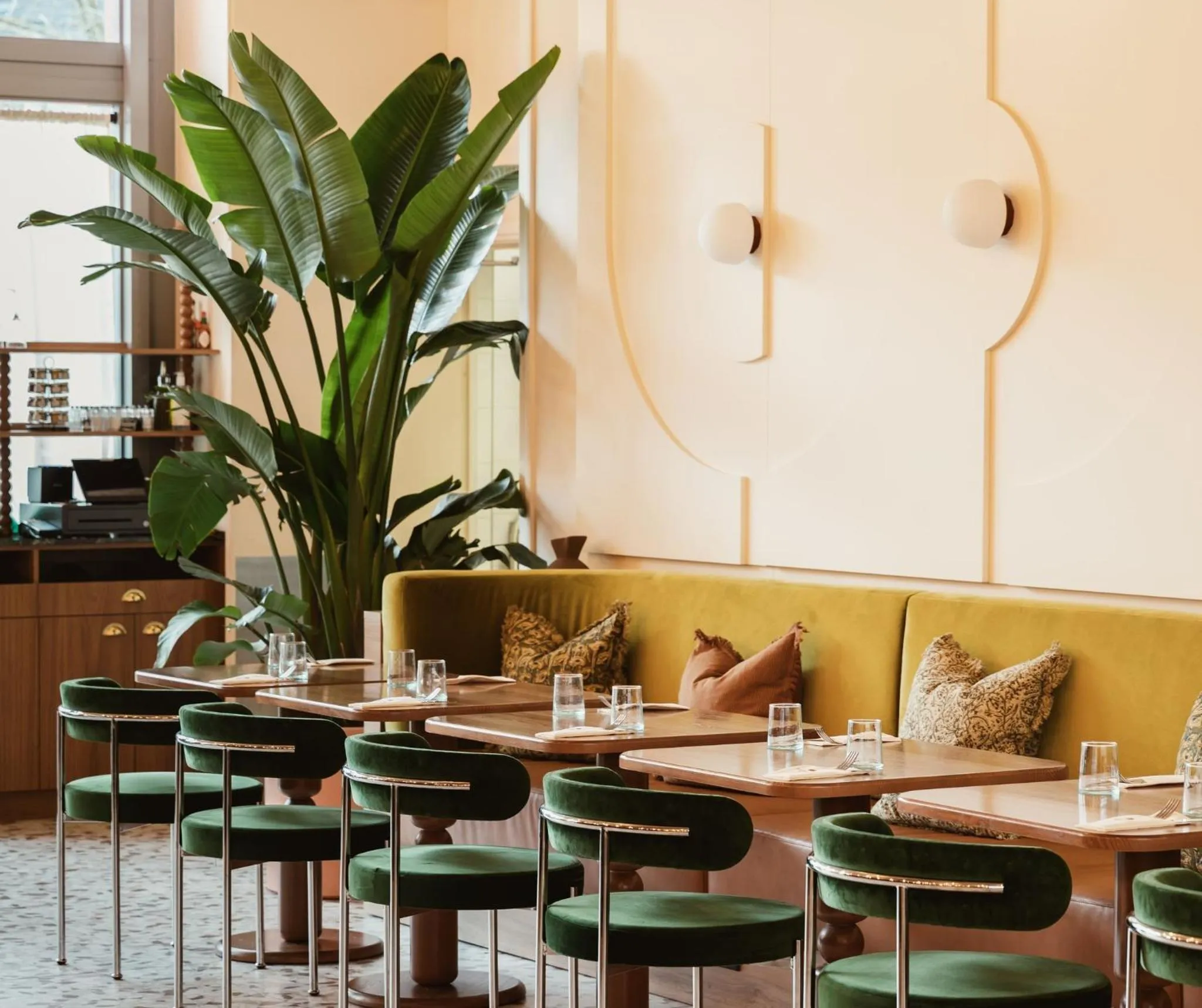 Restaurant/places to eat in Crowne Plaza Lyon - Cité Internationale