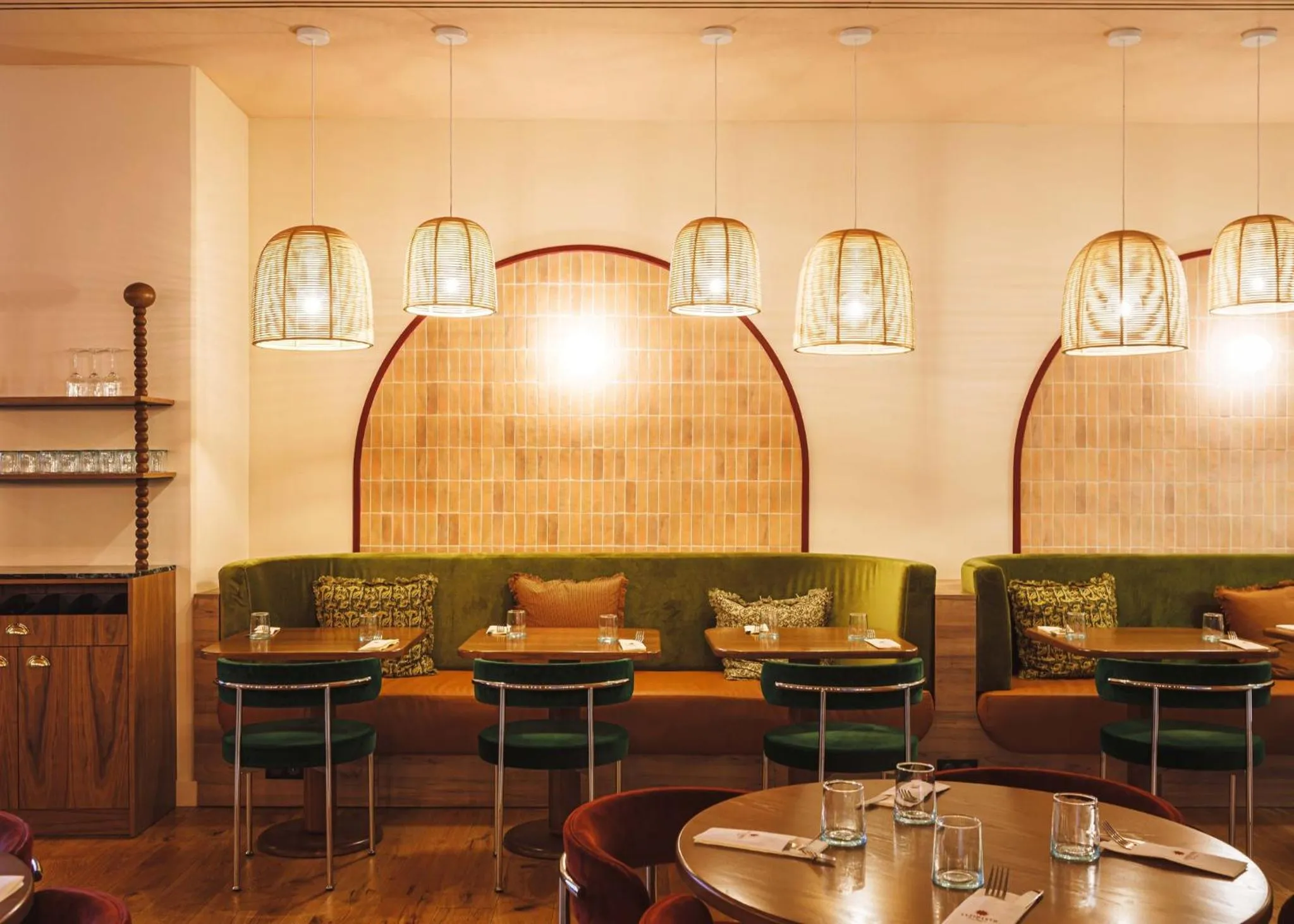 Restaurant/places to eat in Crowne Plaza Lyon - Cité Internationale