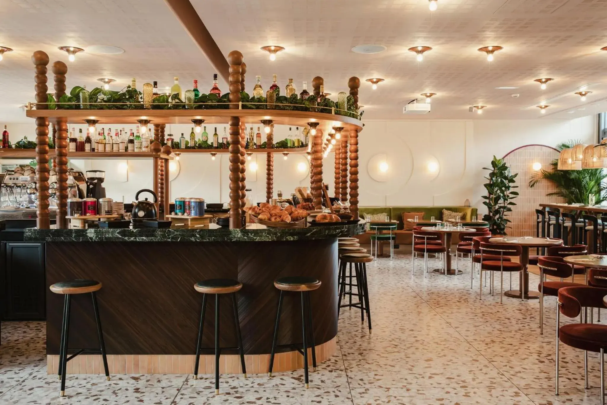 Breakfast in Crowne Plaza Lyon - Cité Internationale Breakfast in Crowne Plaza Lyon - Cité Internationale