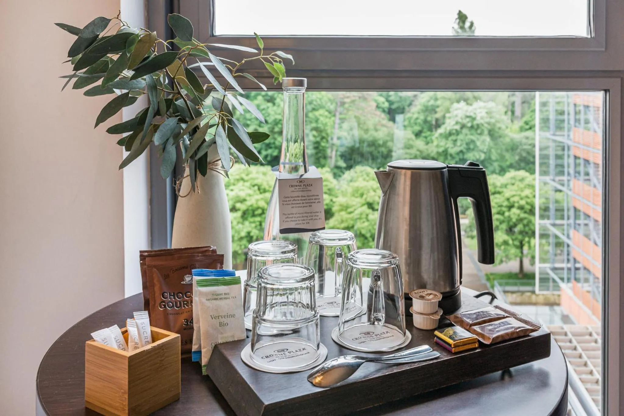 Photo of the whole room in Crowne Plaza Lyon - Cité Internationale