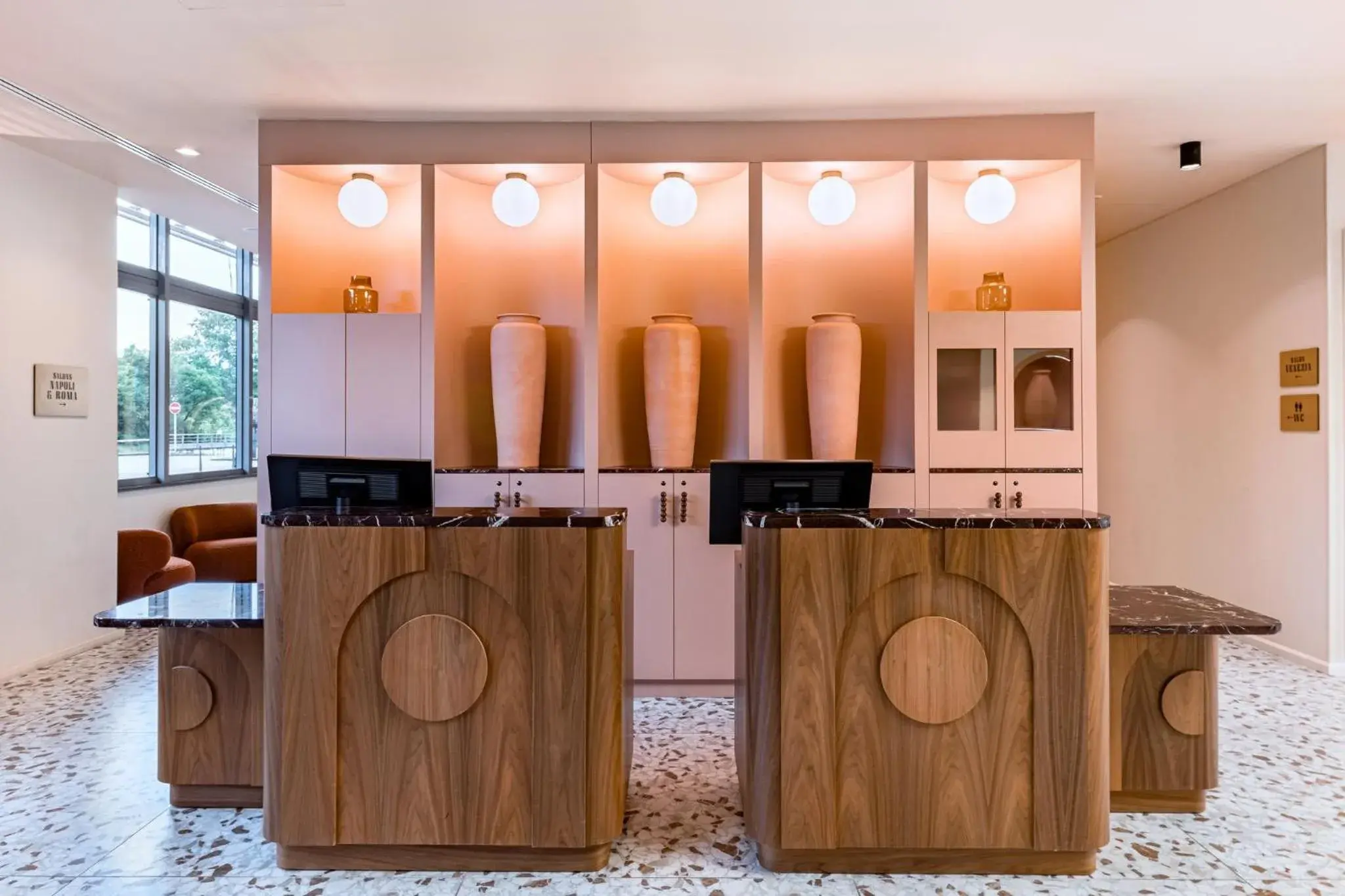 Property building in Crowne Plaza Lyon - Cité Internationale Property building in Crowne Plaza Lyon - Cité Internationale