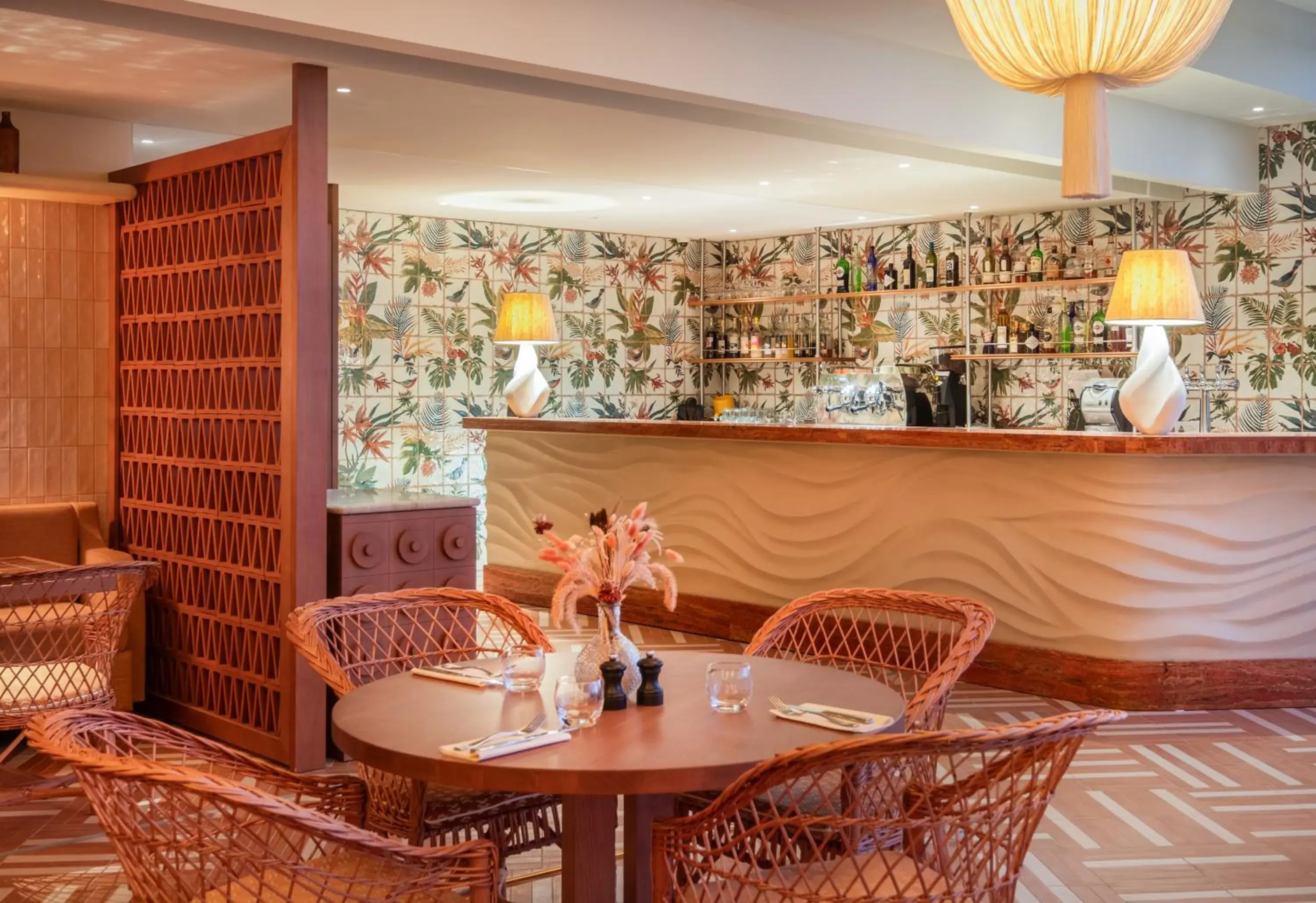 Restaurant/places to eat in Hôtel Villa Massalia Restaurant/places to eat in Hôtel Villa Massalia