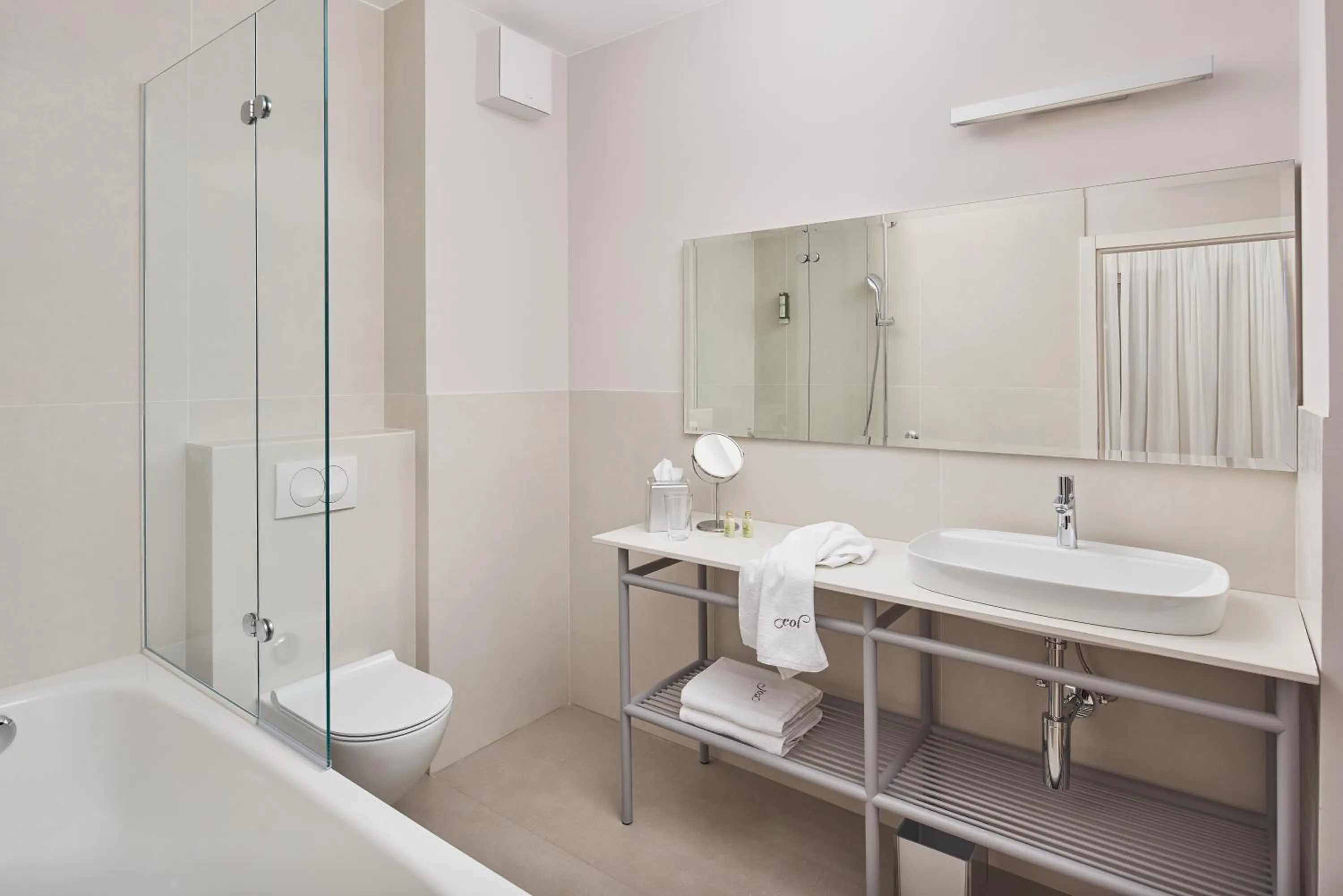 Bathroom in Eol Apartments Split