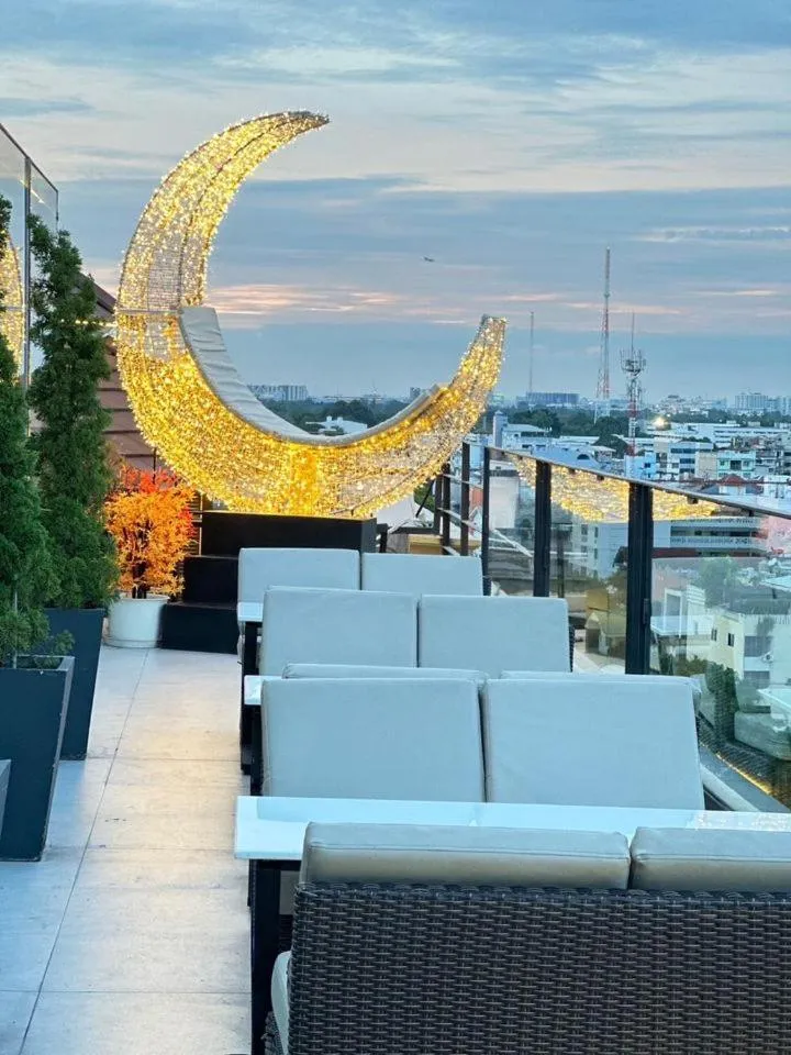 Restaurant/places to eat in Sky dome resotel - โรงแรมสกายโดม รีโซเทล