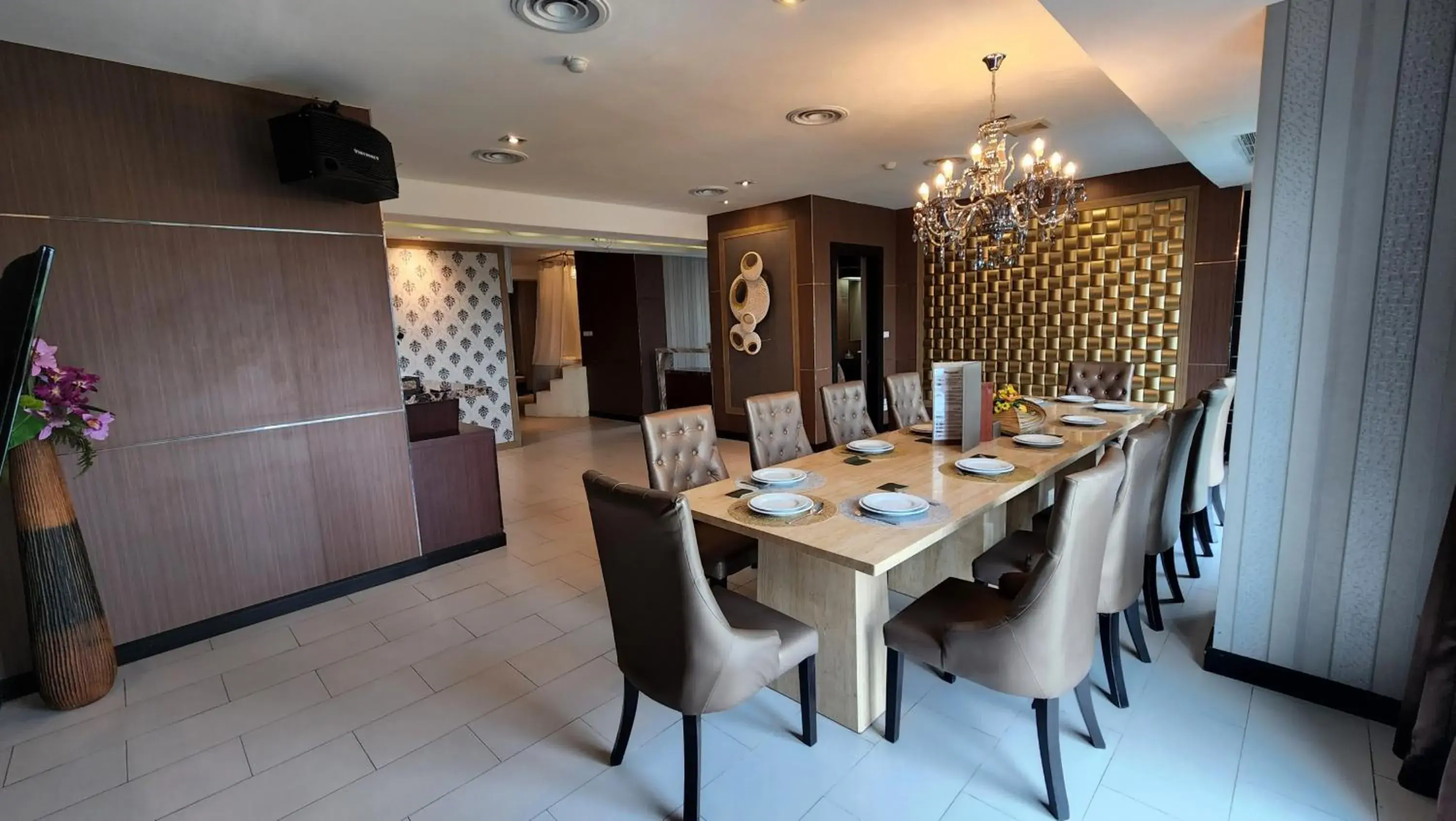 Living room in Sky dome resotel - โรงแรมสกายโดม รีโซเทล Living room in Sky dome resotel - โรงแรมสกายโดม รีโซเทล