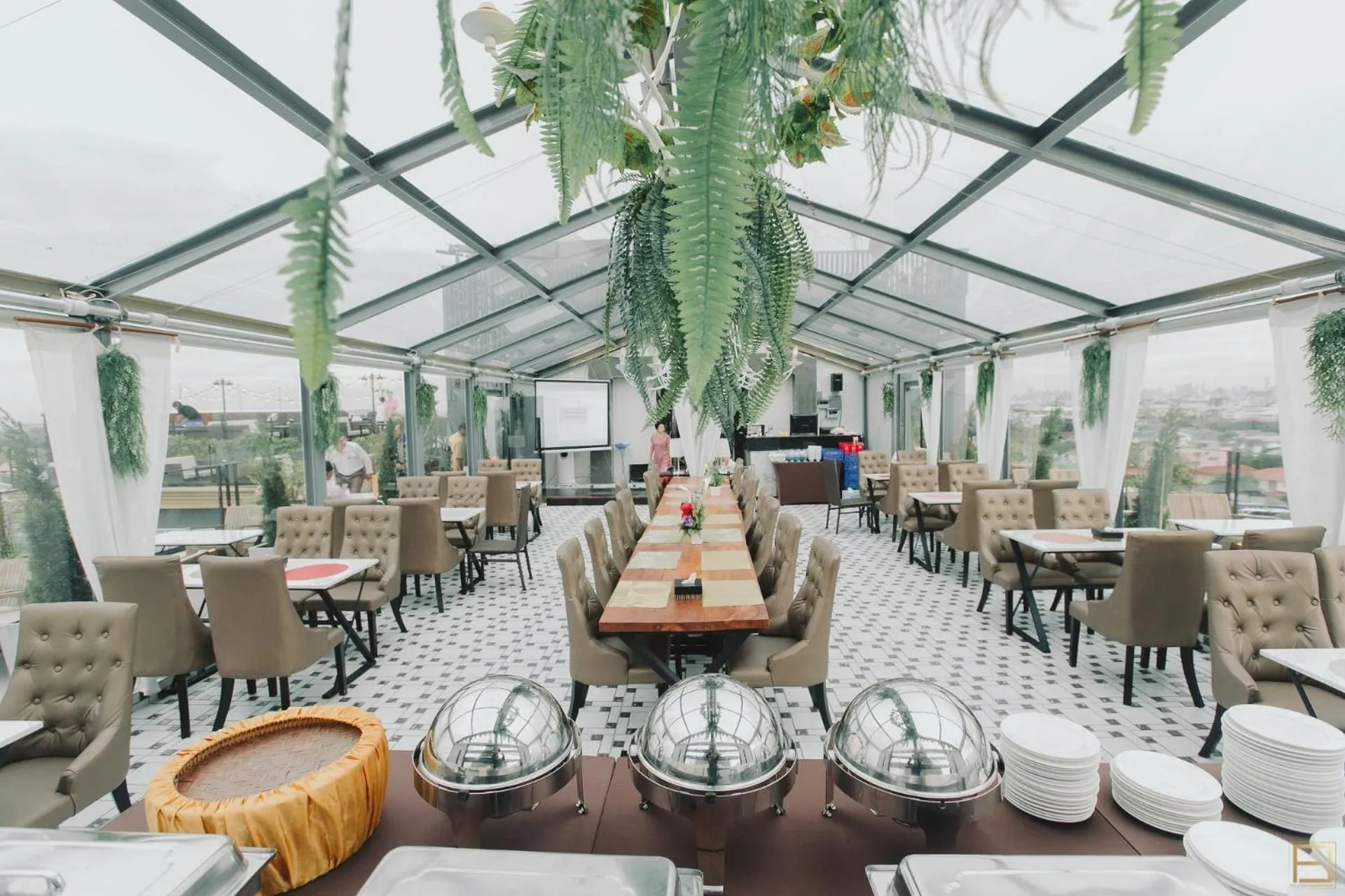 Restaurant/places to eat in Sky dome resotel - โรงแรมสกายโดม รีโซเทล