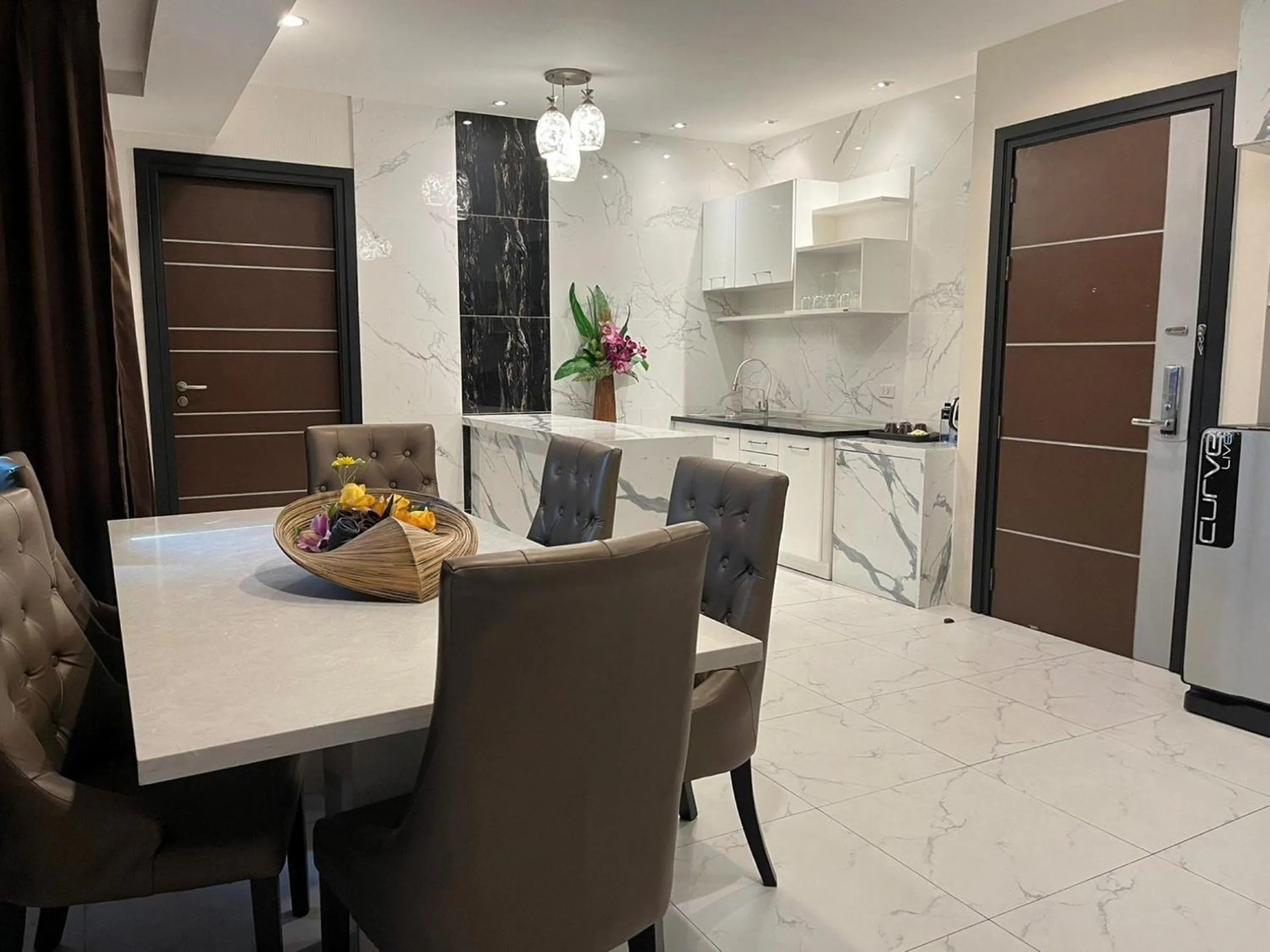 Living room in Sky dome resotel - โรงแรมสกายโดม รีโซเทล