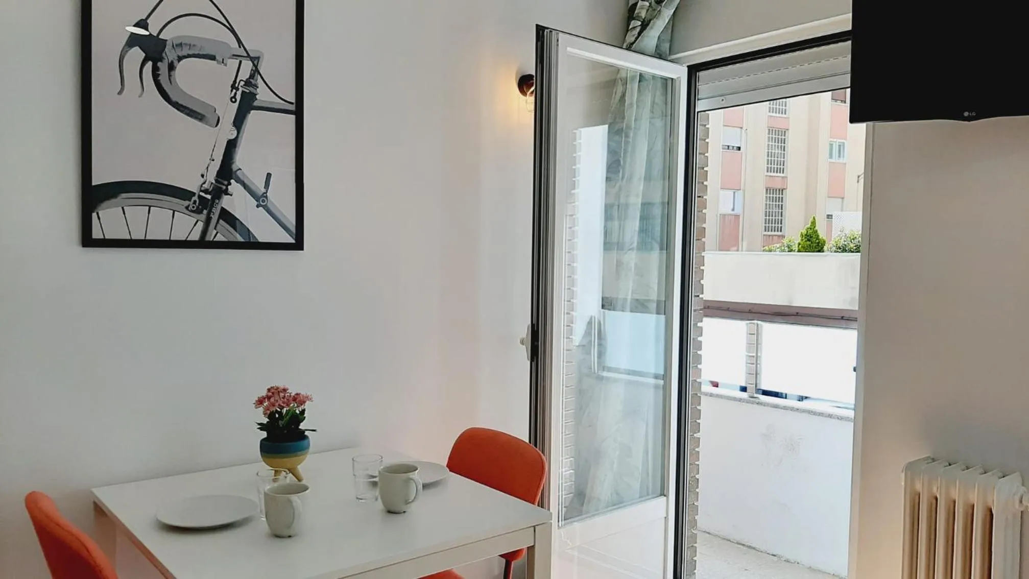 Dining area in Hostal Lucia by gaiarooms