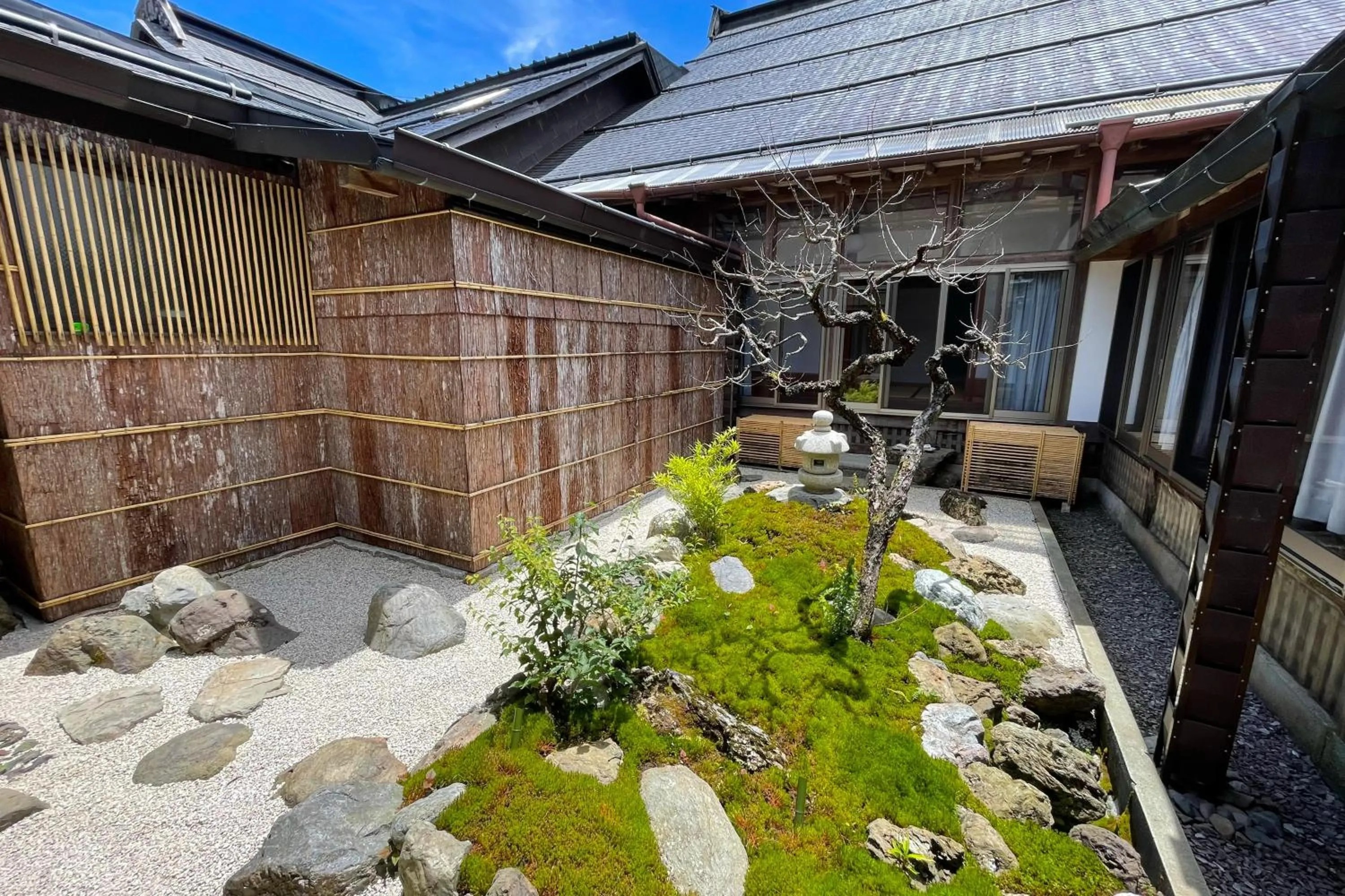 View (from property/room) in Koyasan Shukubo Yochiin