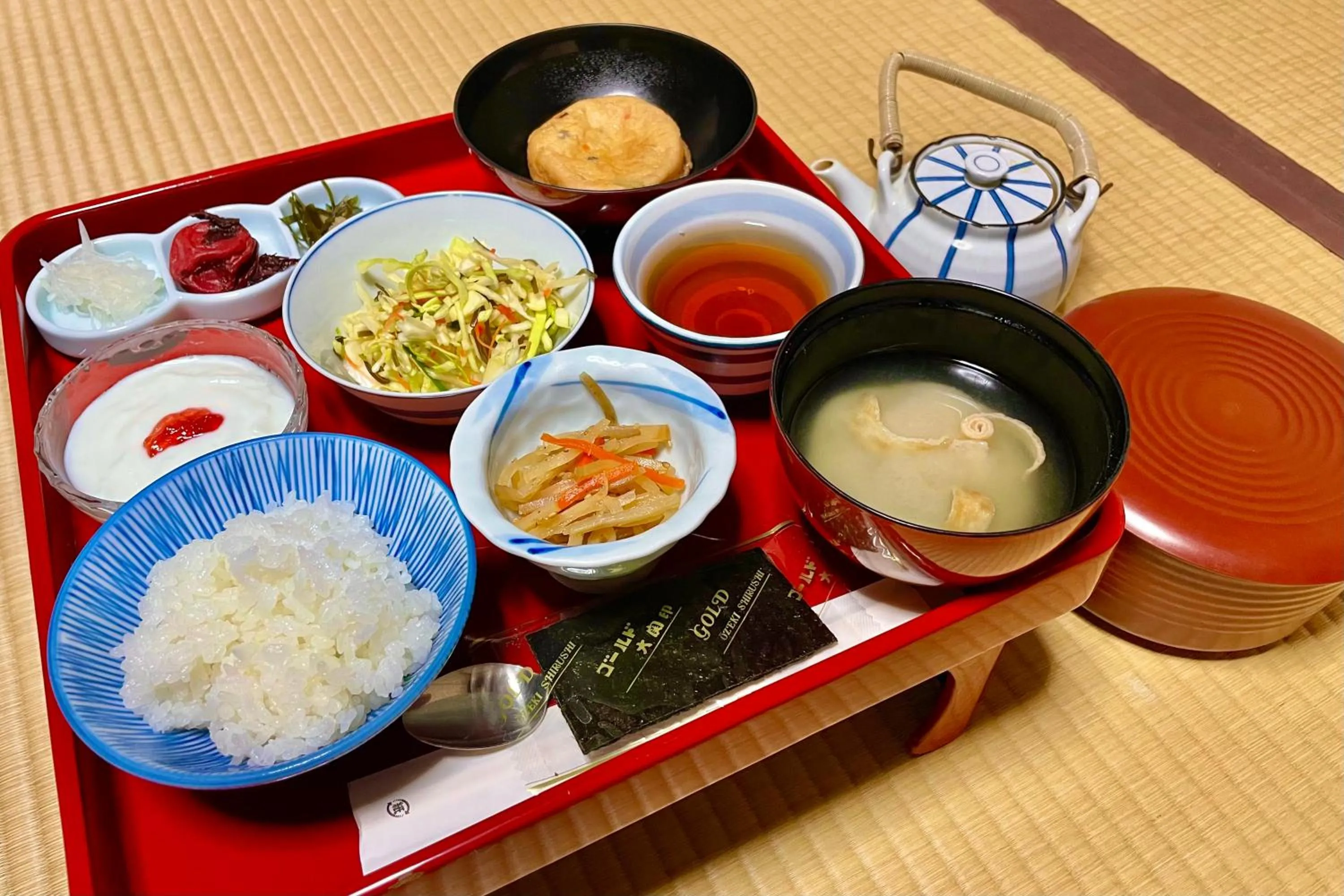 Asian breakfast in Koyasan Shukubo Yochiin