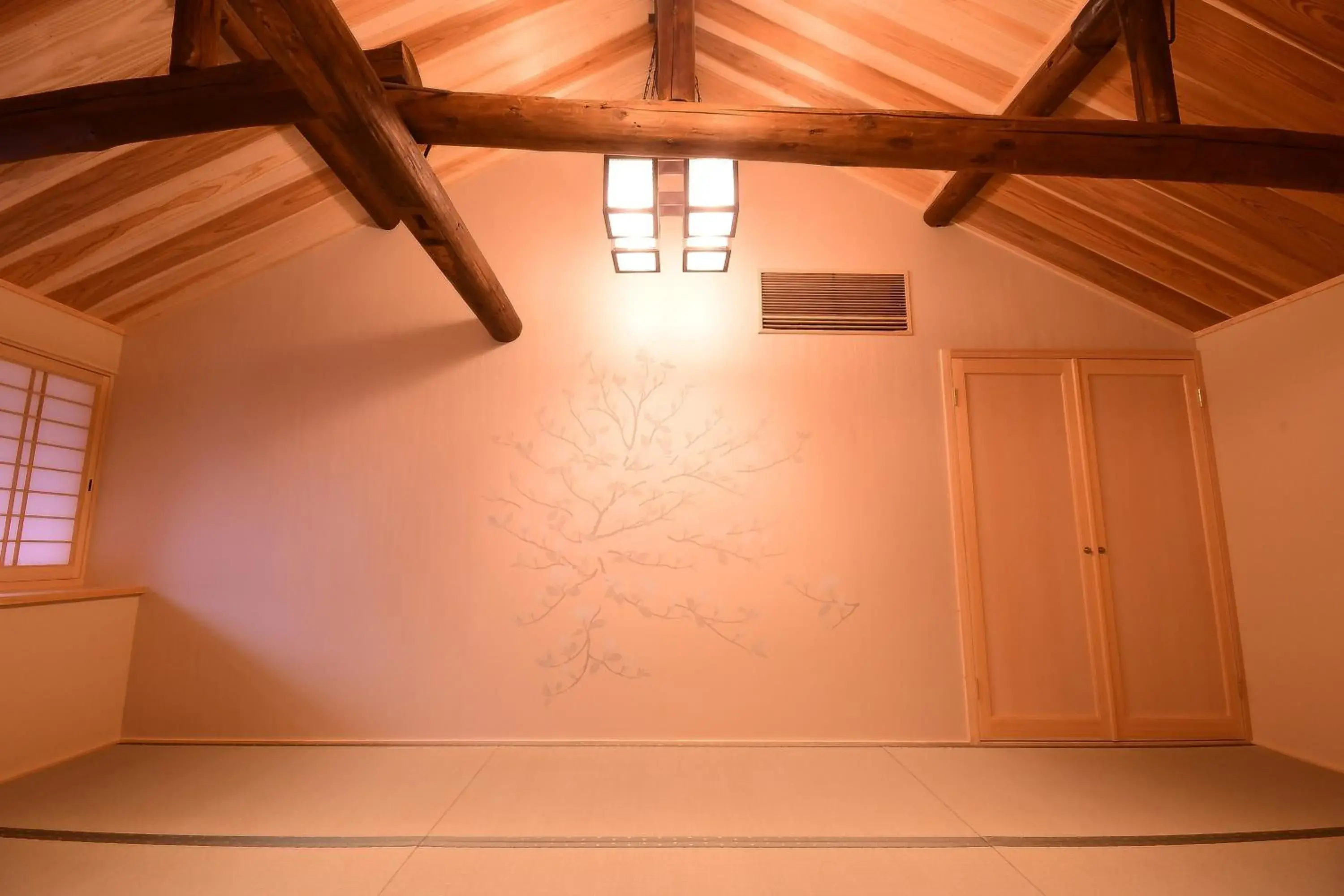 Photo of the whole room in Koyasan Shukubo Yochiin Photo of the whole room in Koyasan Shukubo Yochiin