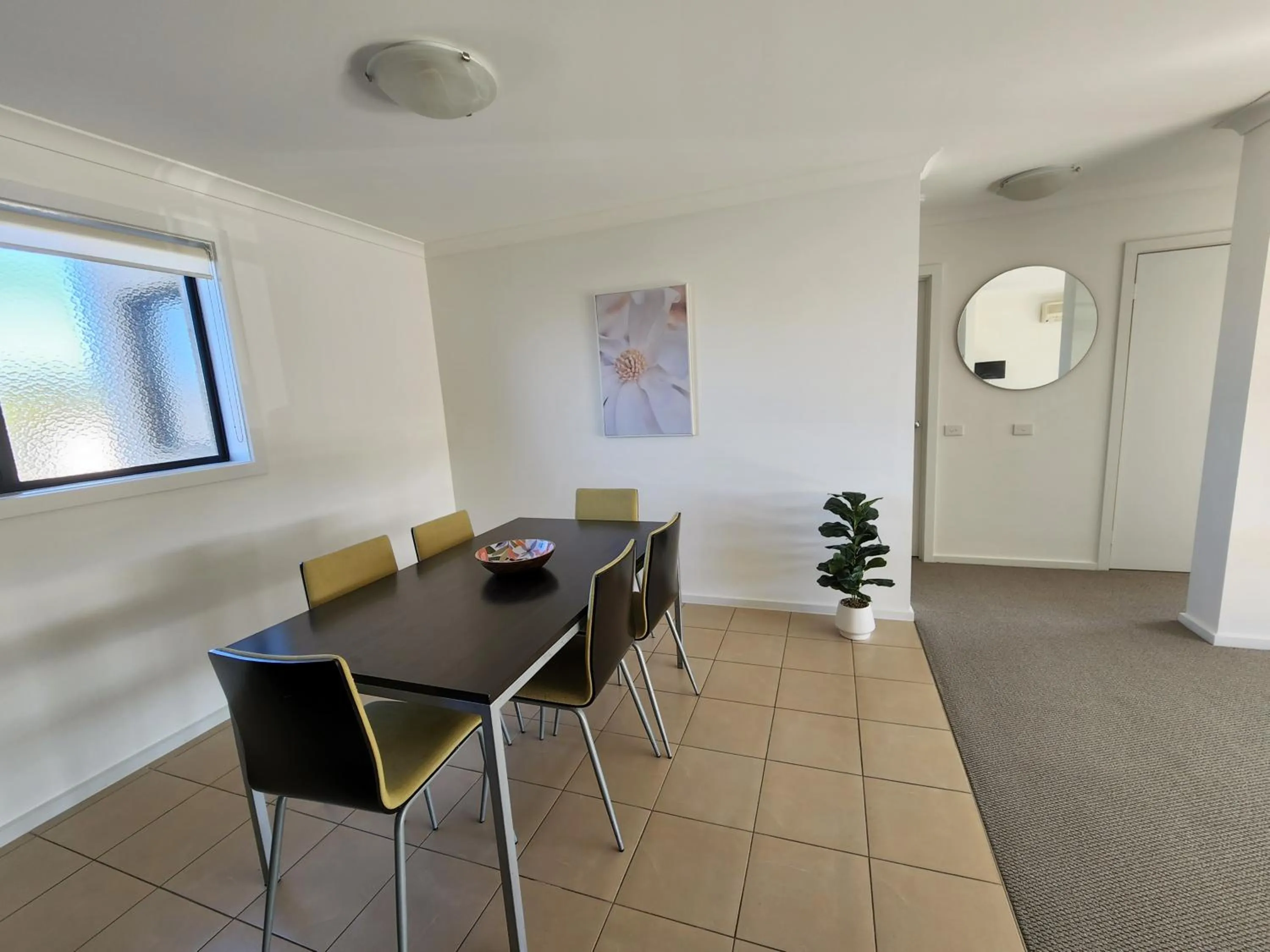 Oceanic on Thompson Apartments