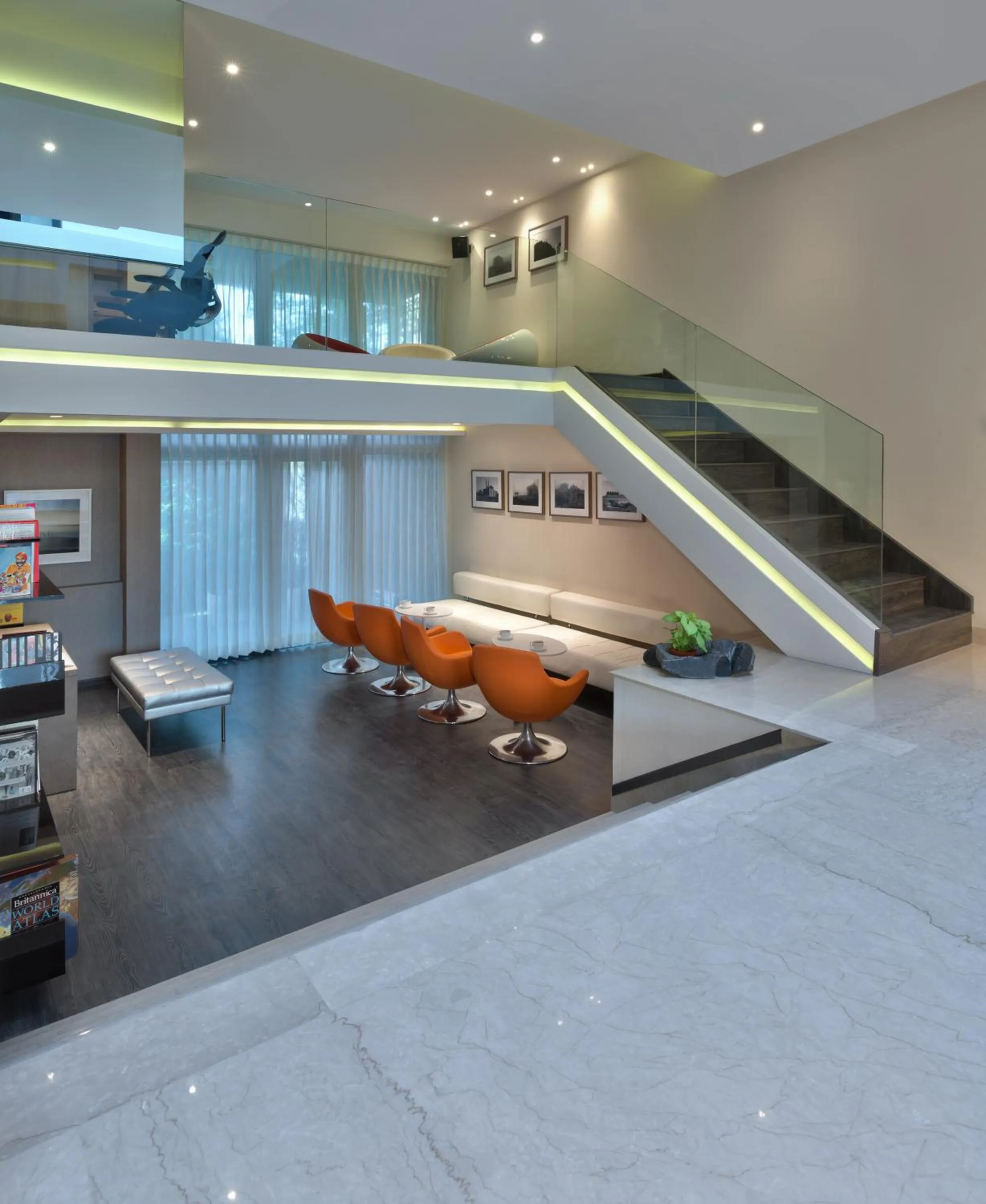 Communal lounge/ TV room in The Atara Near Golf Course Road