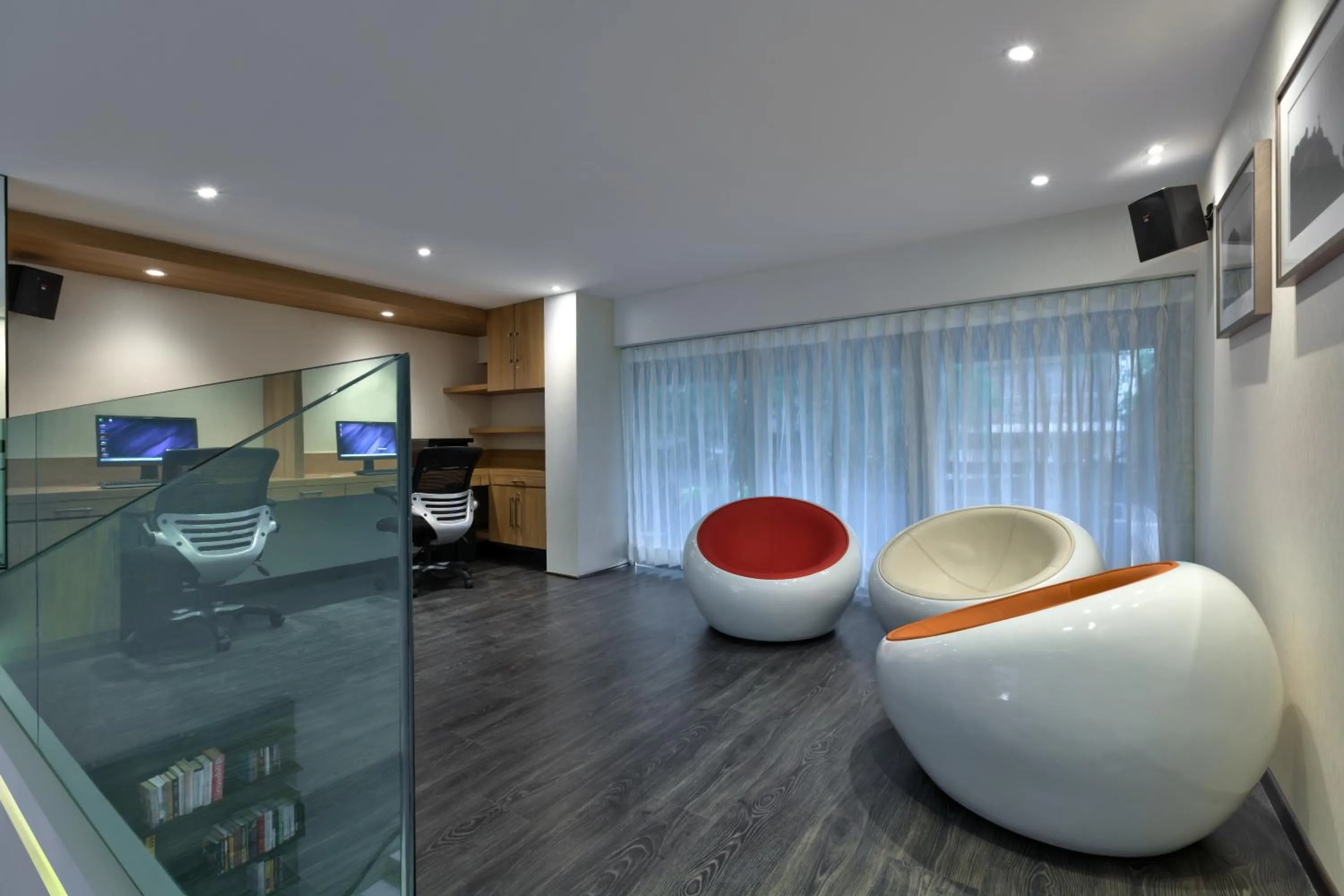 Business facilities in The Atara Near Golf Course Road