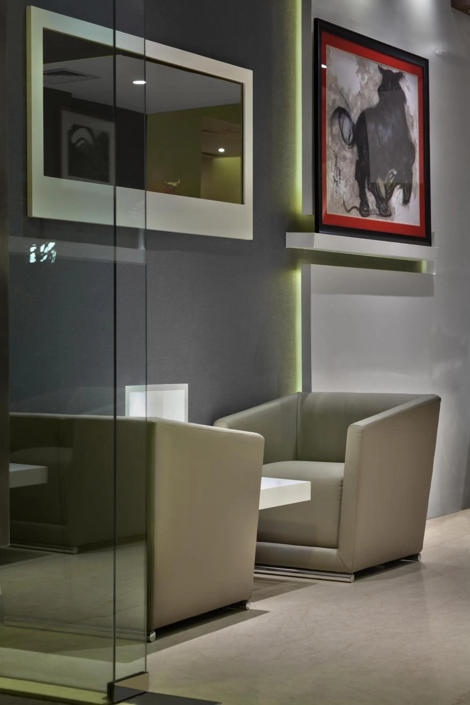 Lobby or reception in The Atara Near Golf Course Road