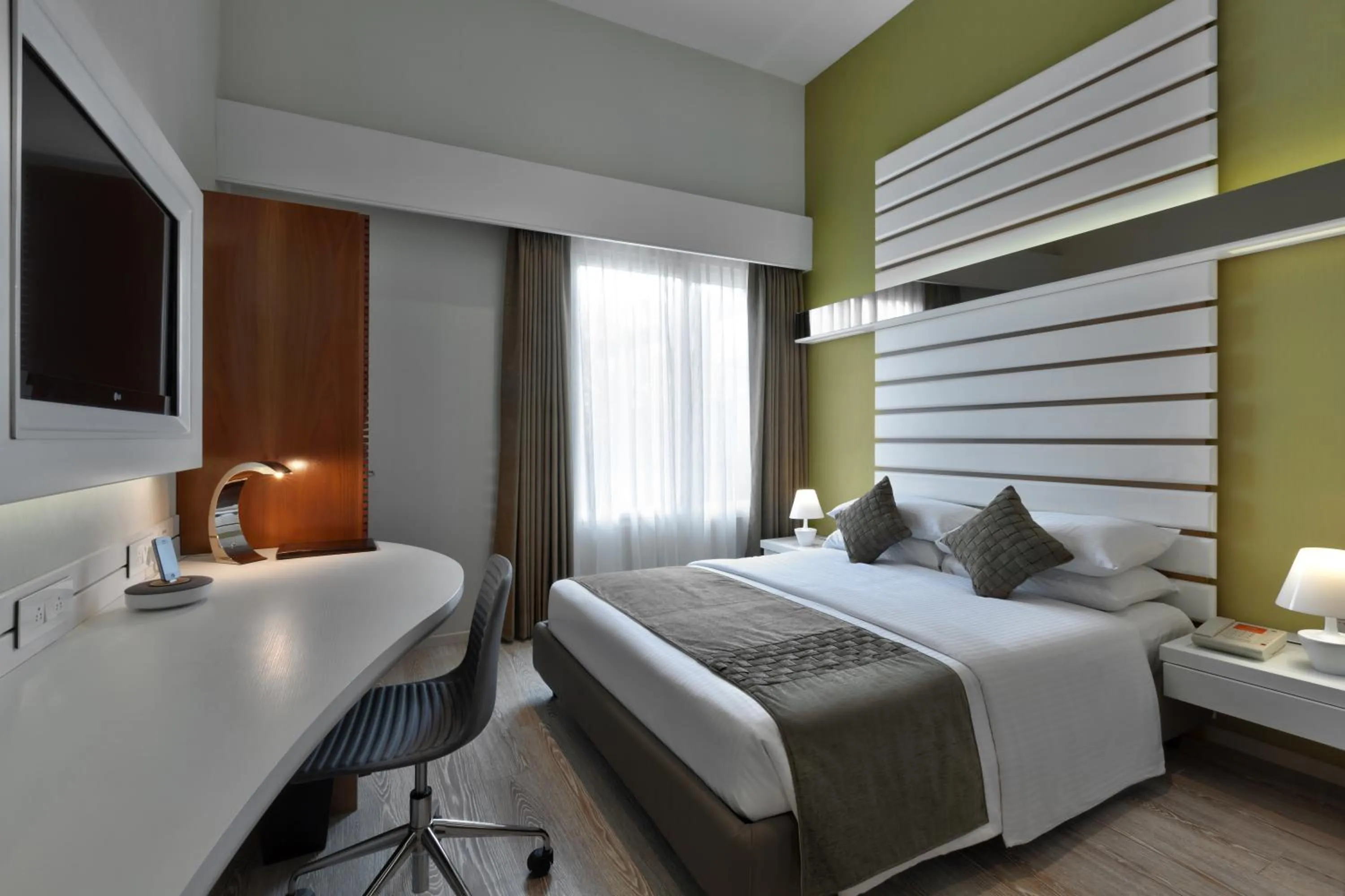 Bedroom, Bed in The Atara Near Golf Course Road