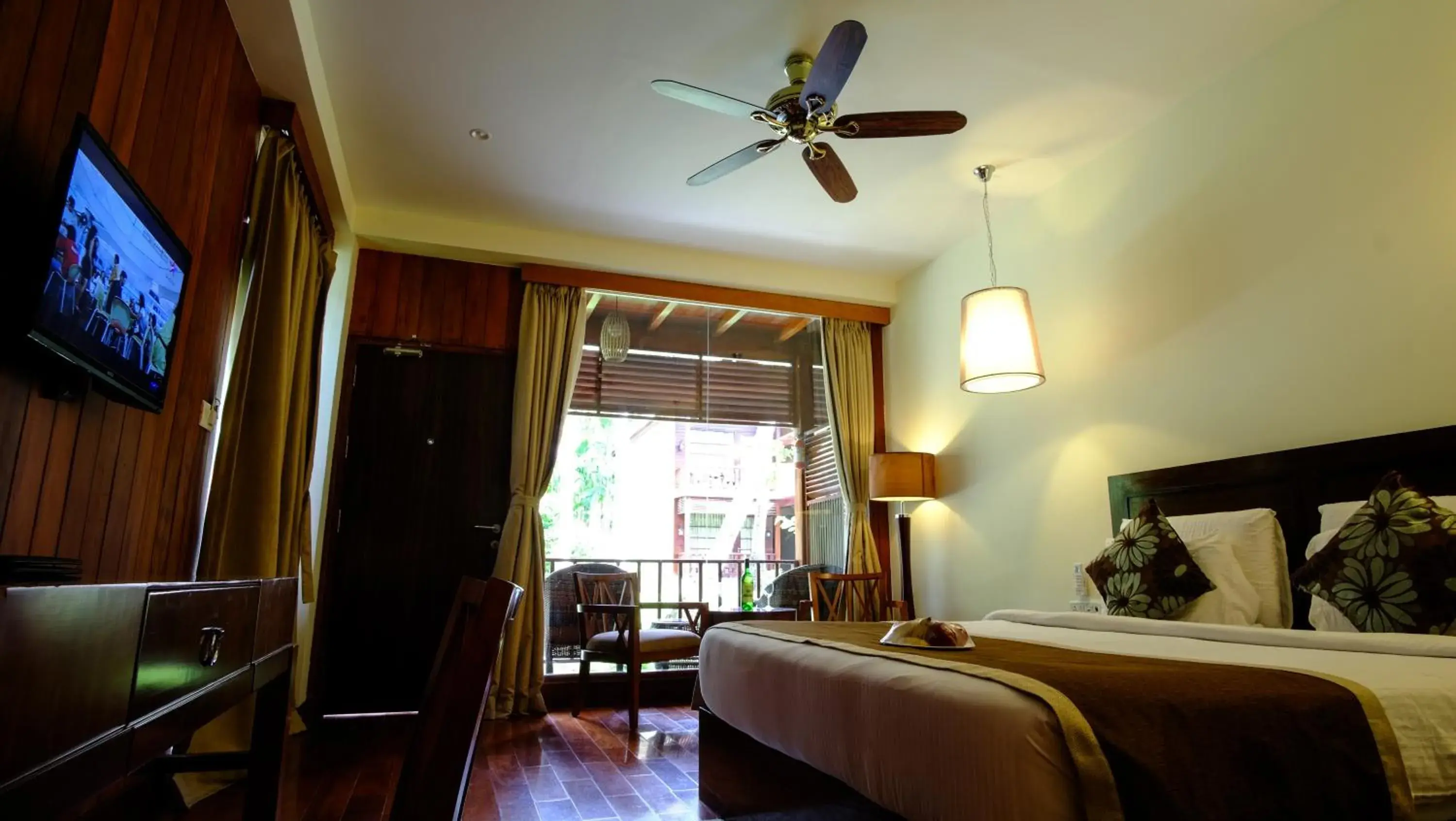 Bedroom, Bed in Sea Shell Neil Bedroom, Bed in Sea Shell Neil