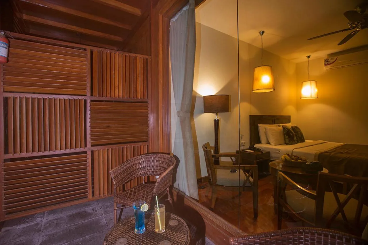 Seating area in Sea Shell Neil